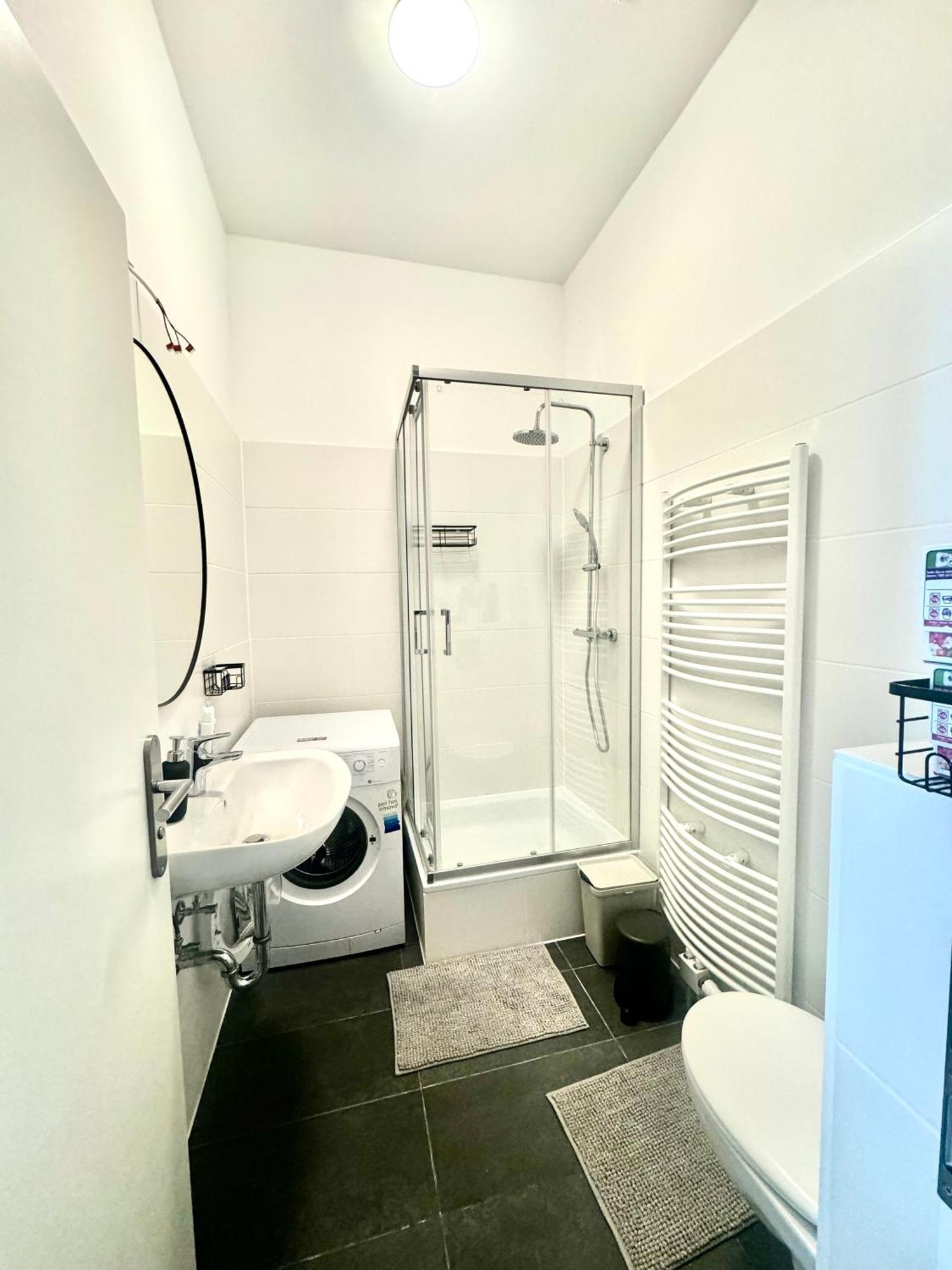 Red Stone Apartment Berlin