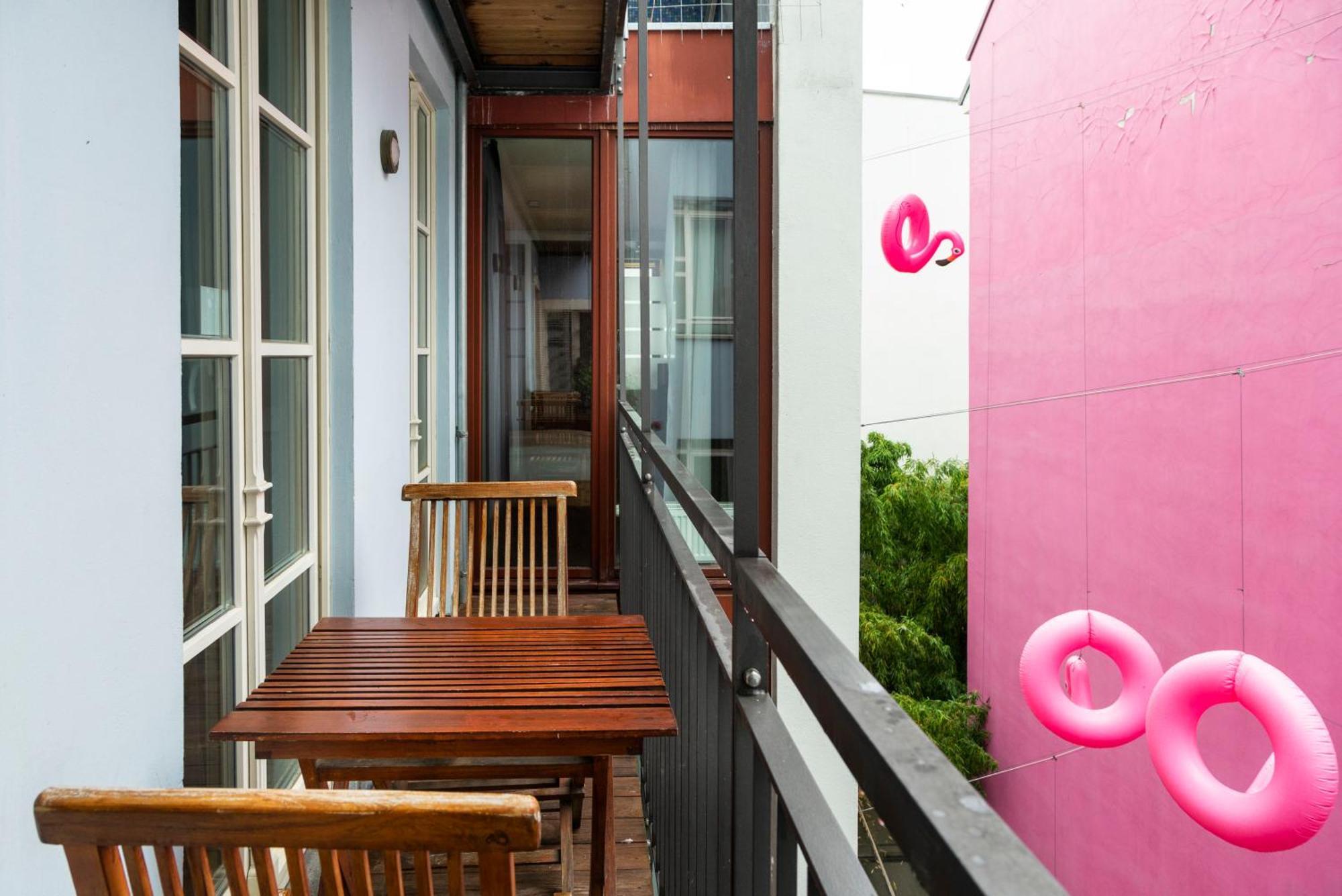 Numa Belfort Aparthotel