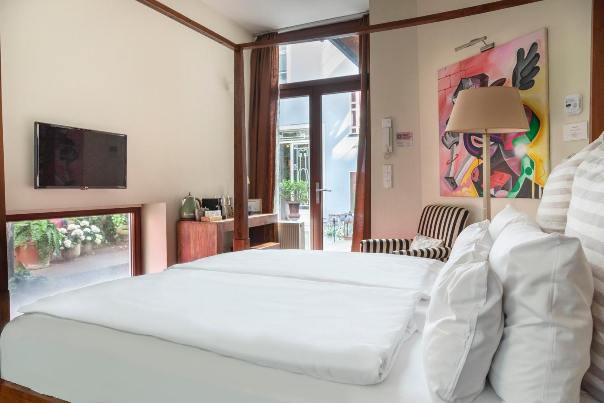 Numa Belfort Aparthotel 4*