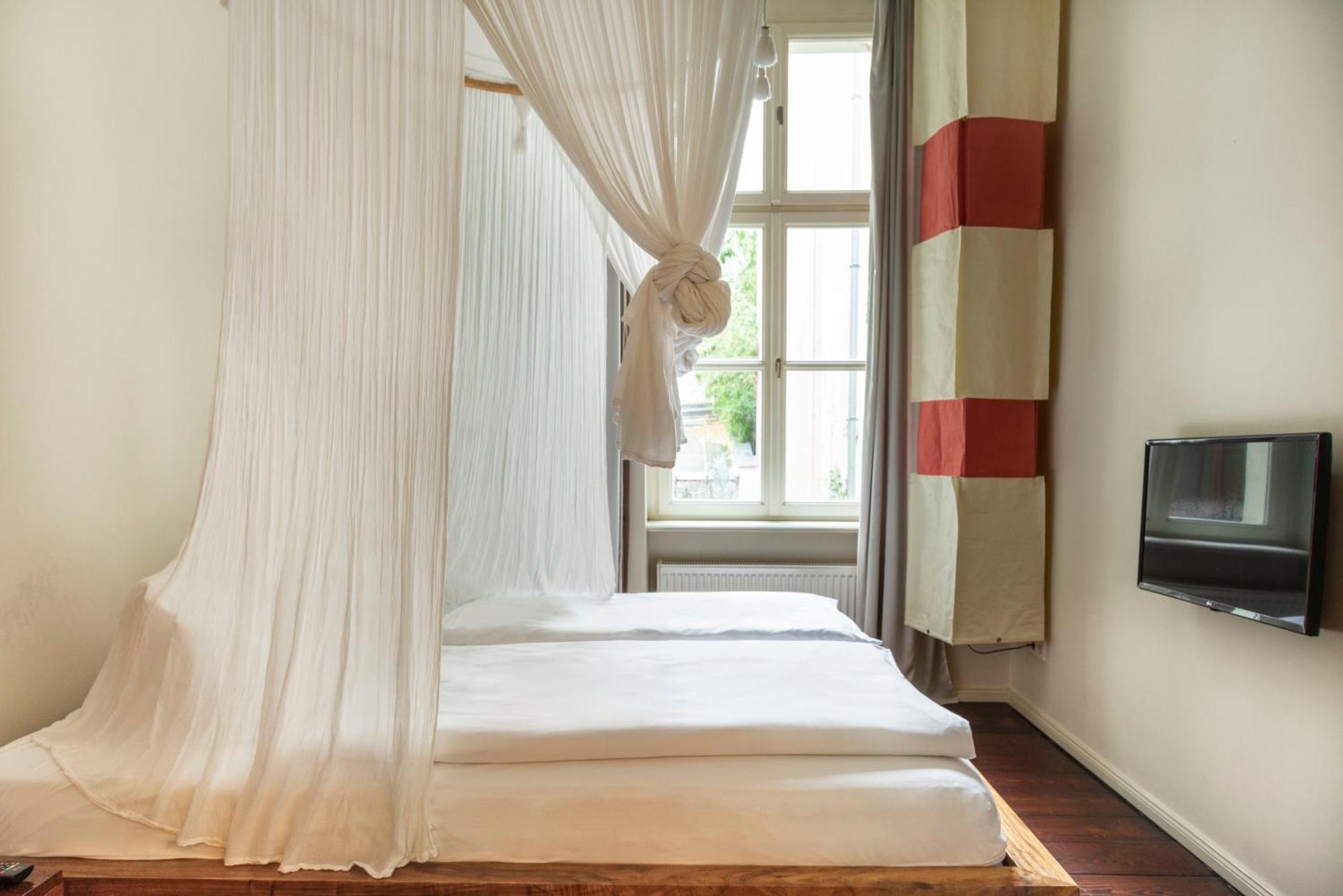 Numa Belfort Aparthotel 4*