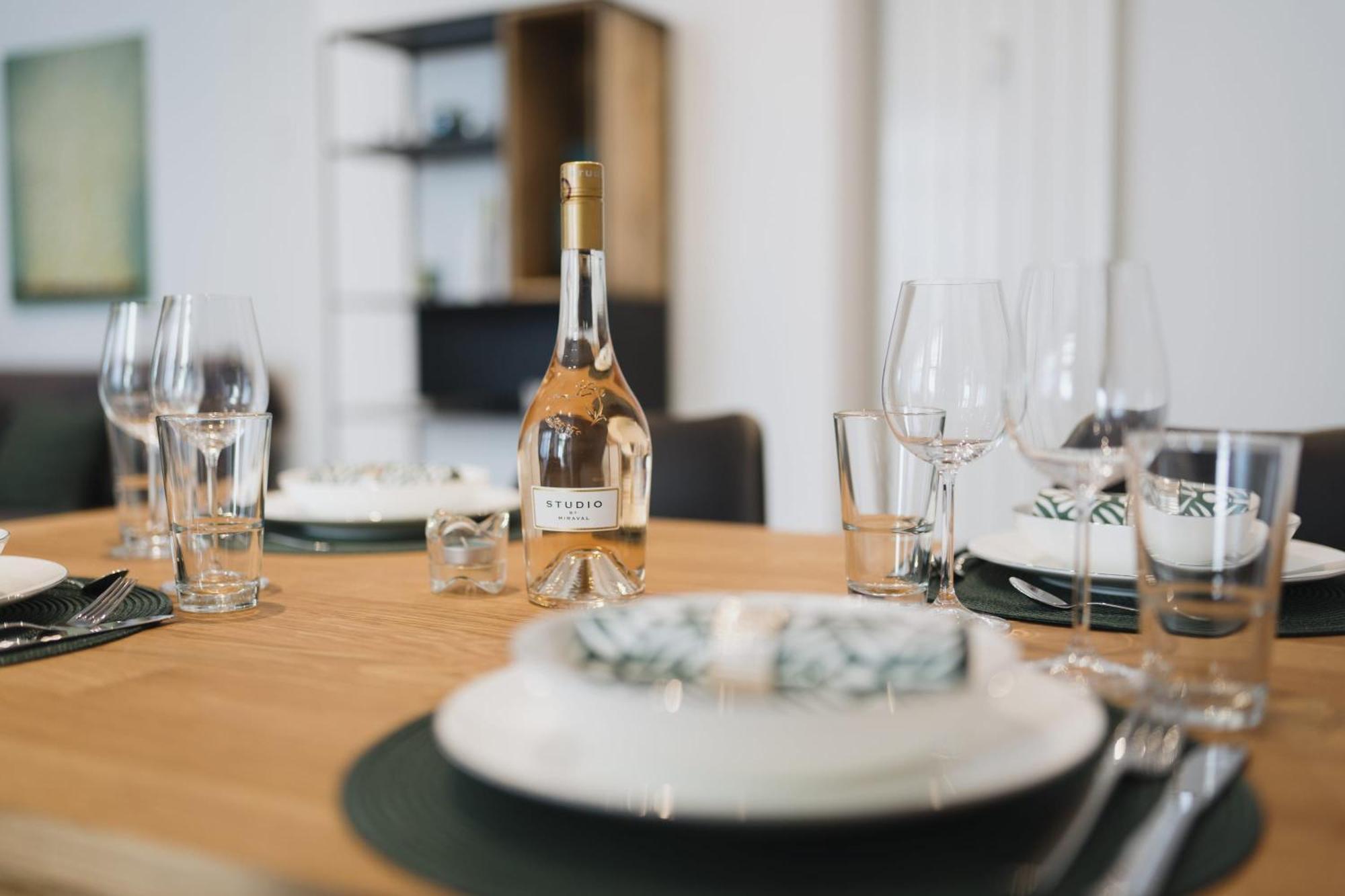 Homely - Luxury Loft, Modern, Near Kurfuerstendamm I Cafe Apartamento *