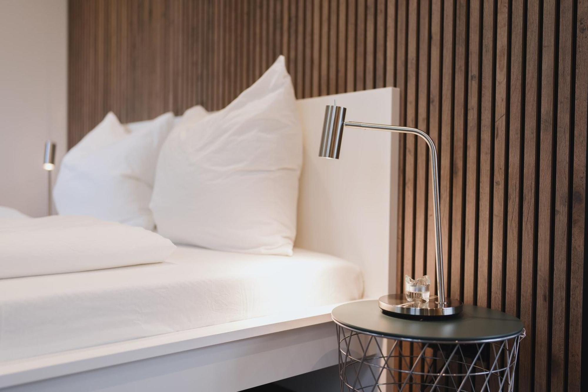 Homely - Luxury Loft, Modern, Near Kurfuerstendamm I Cafe Apartment Berlin