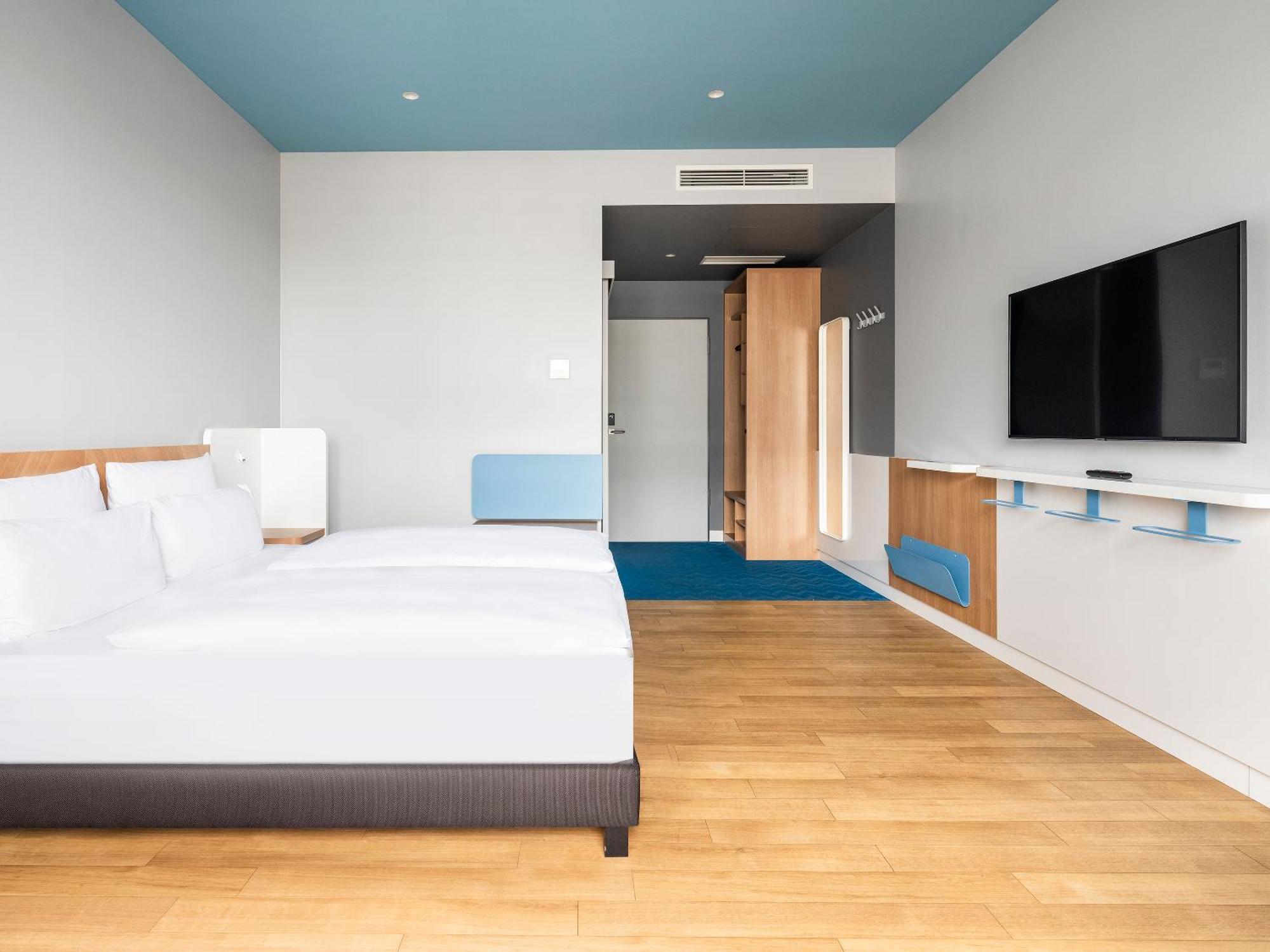 Numa Kudamm Aparthotel 4*