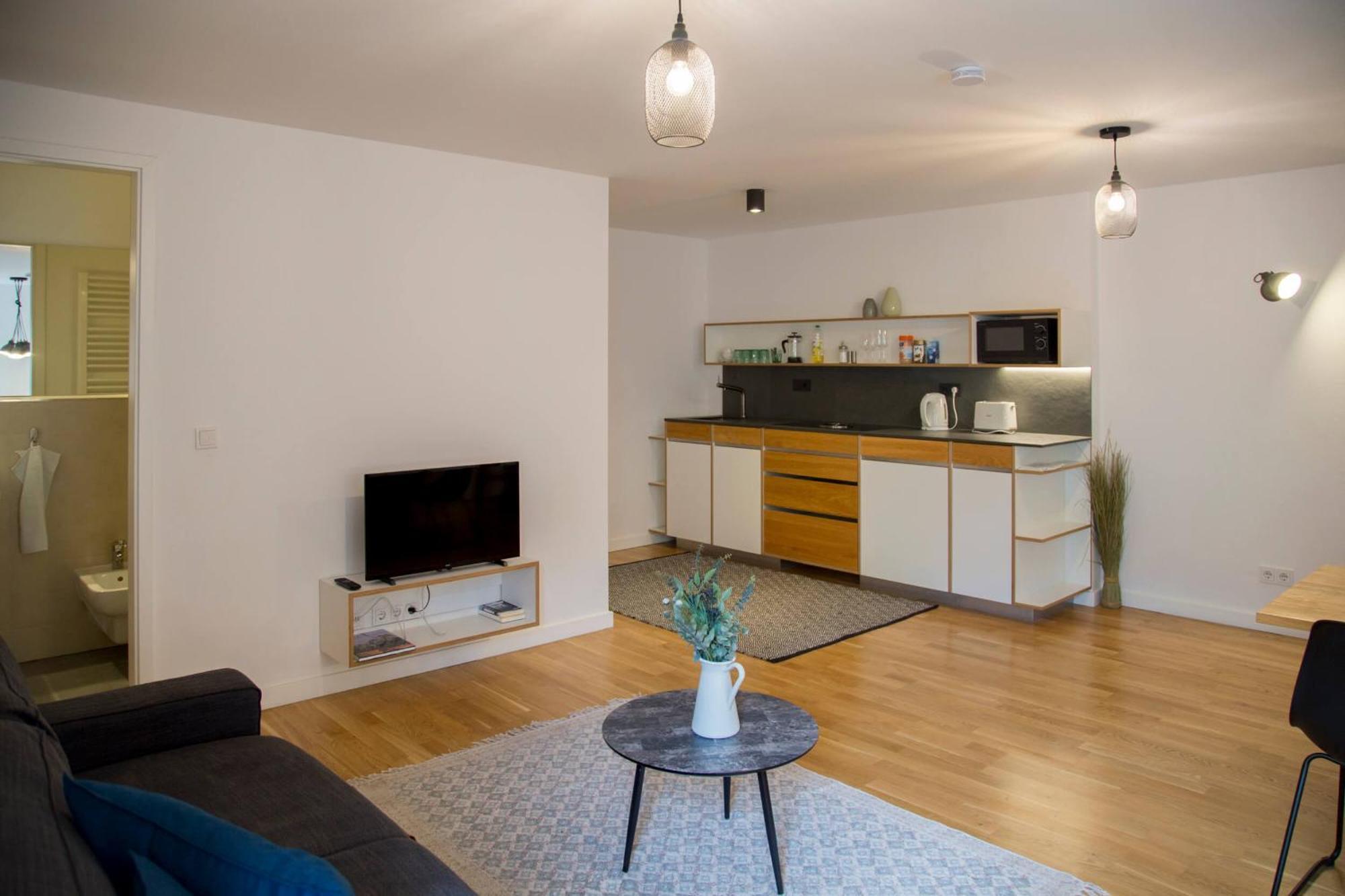 Madflats S-bahn Friedenau Apartment