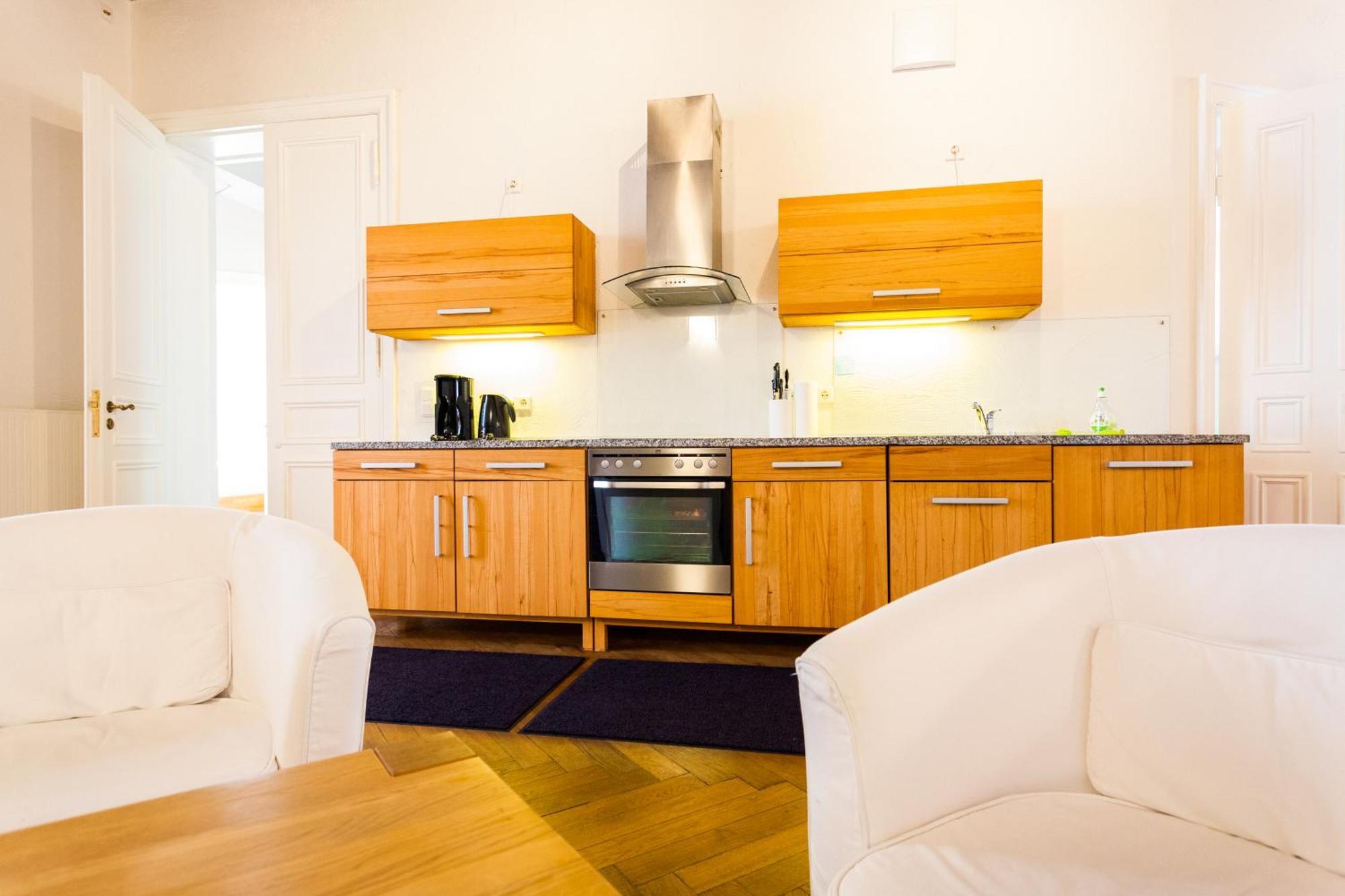 Aptc Downtown Monument4rent Near Checkpoint Charlie Berlin