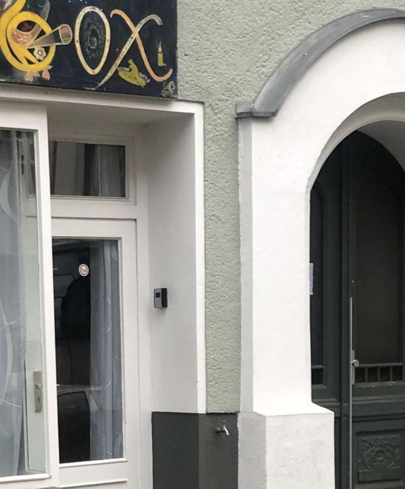 Pandoras Apartment
