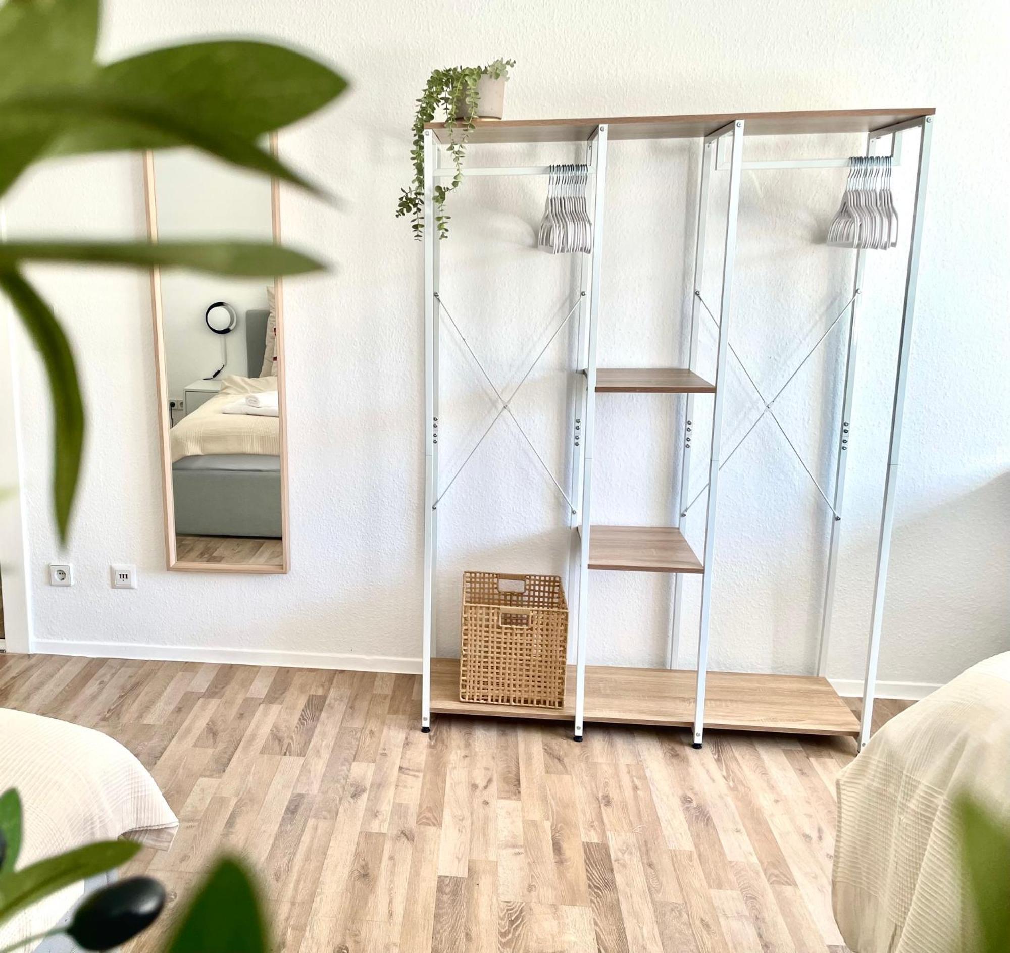 Urban Harmony Apartment *