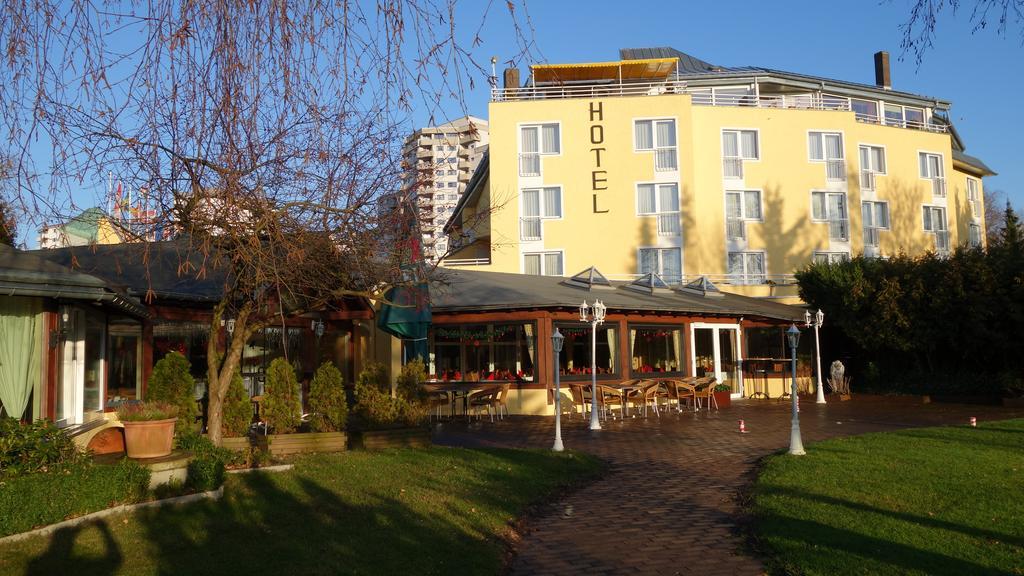 Hotel Rheinsberg Am See