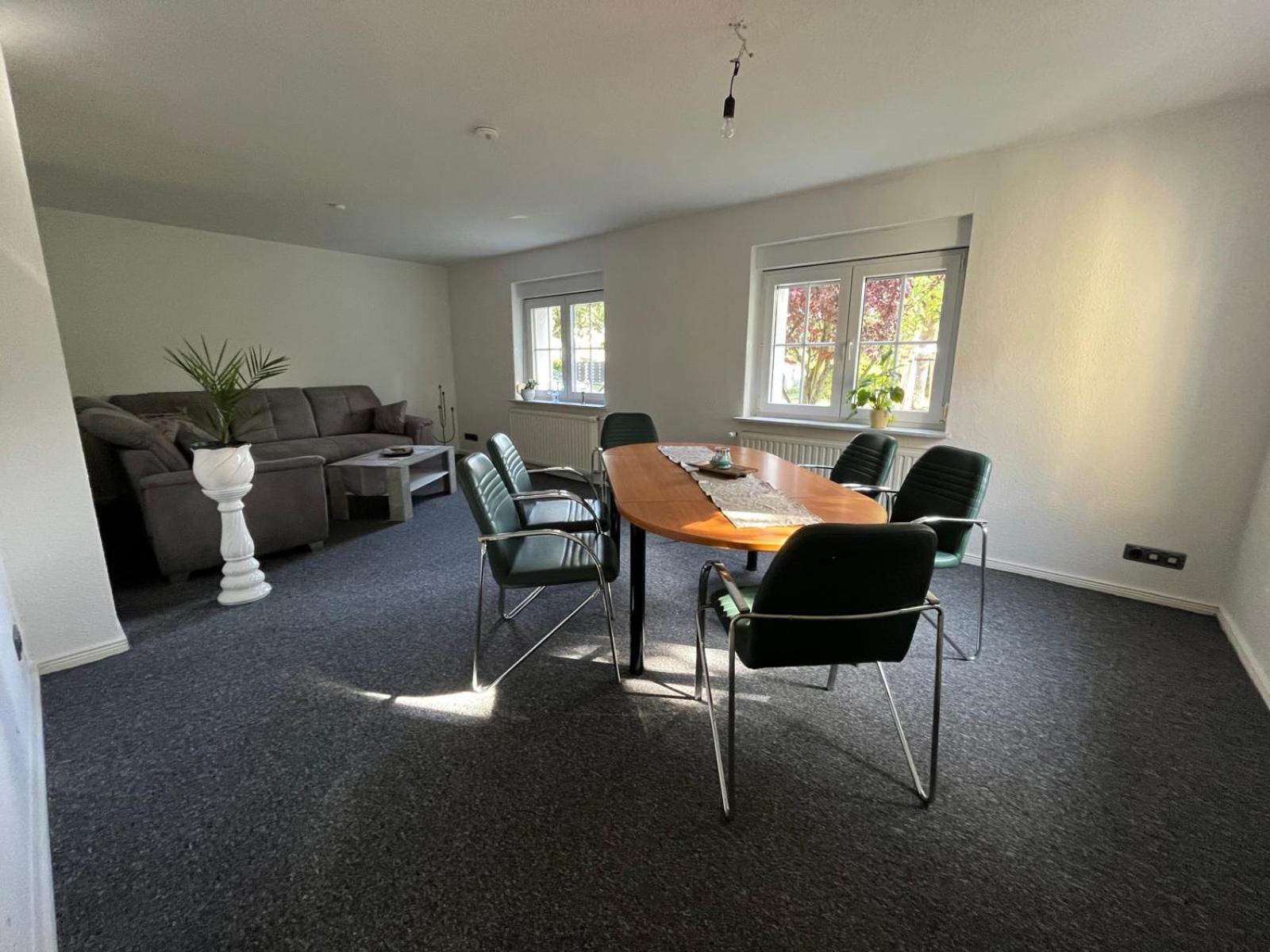 Frundsberg 24-ferienhaus, Zentral Im Herzen Berlins, Pkw-stellplatz Und W-lan Kostenlos Holiday home