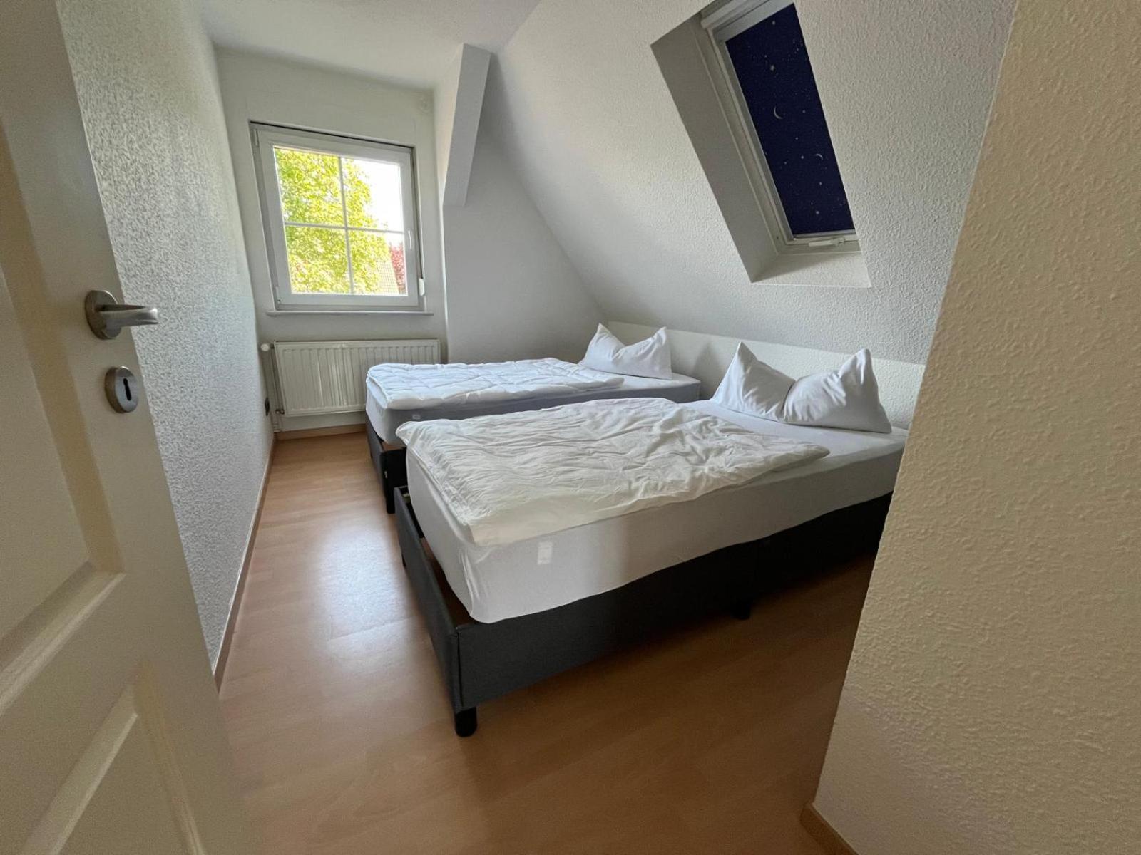 Holiday home Frundsberg 24-ferienhaus, Zentral Im Herzen Berlins, Pkw-stellplatz Und W-lan Kostenlos