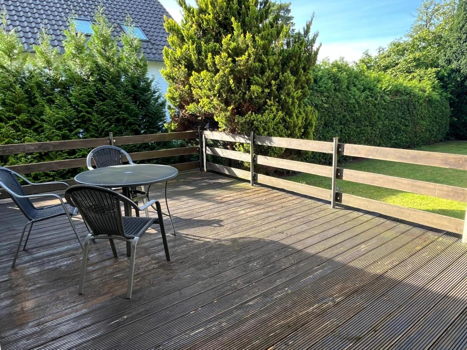 Frundsberg 24-ferienhaus, Zentral Im Herzen Berlins, Pkw-stellplatz Und W-lan Kostenlos *