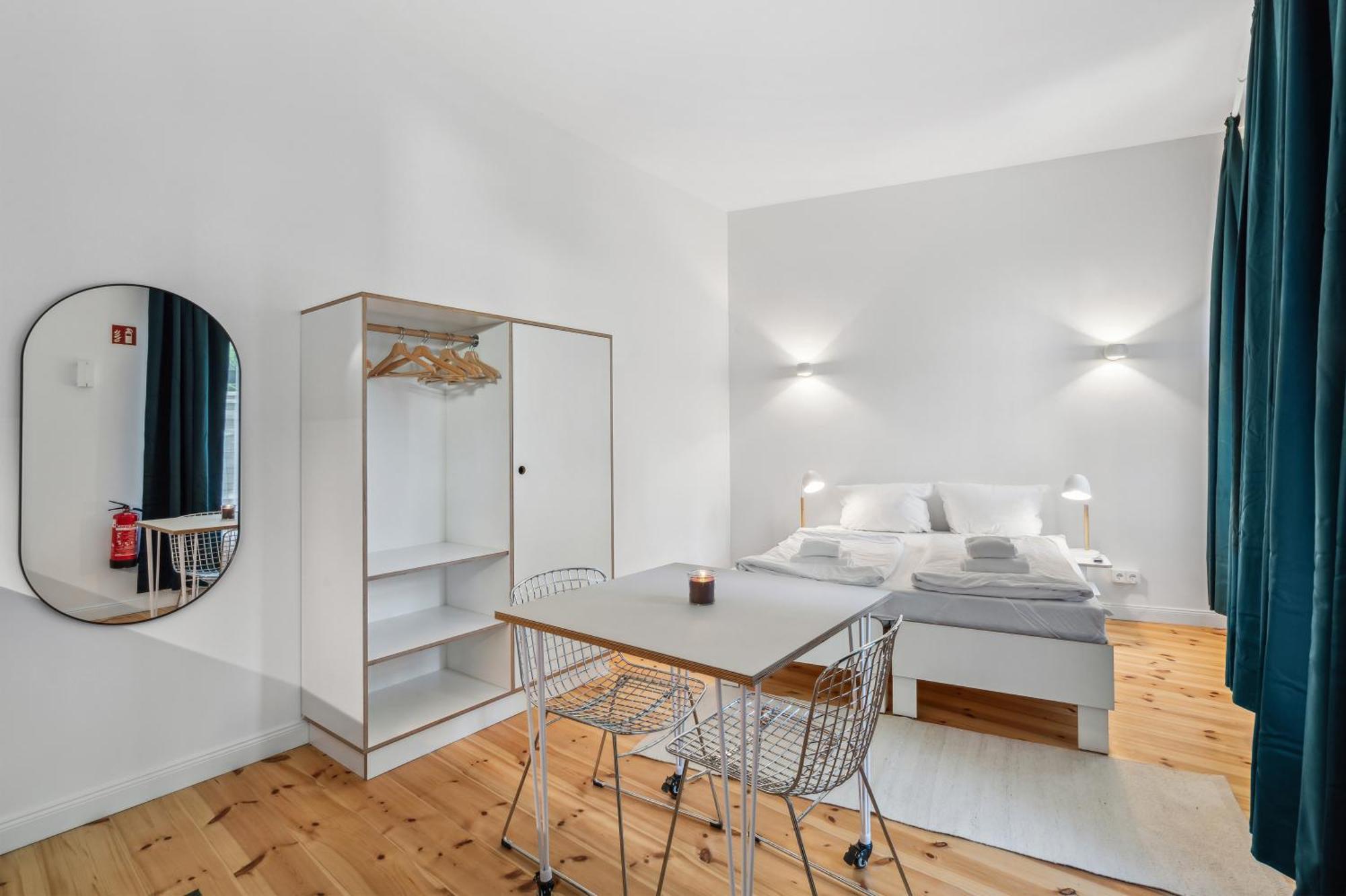 Apartment Madflats S-bahn Friedenau Berlin