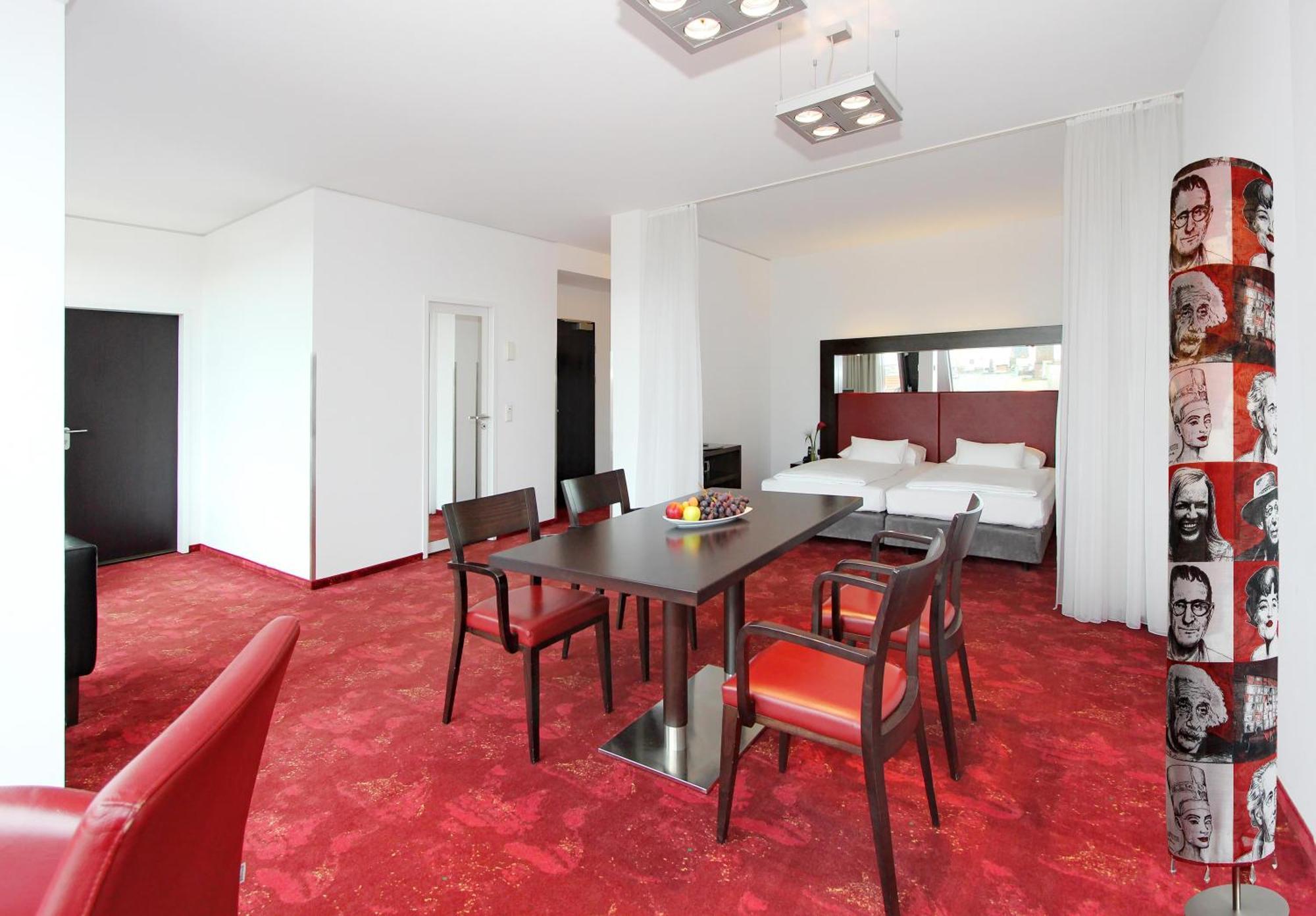 Arcotel Velvet 4*