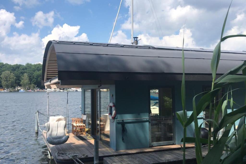 Hausboot Vom Feinsten Botel Berlin