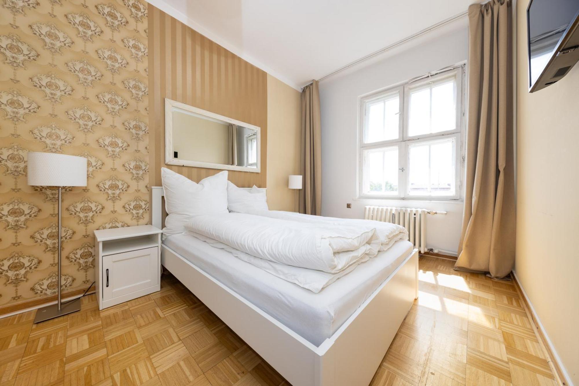 Apartment 160qm 6-zimmer Banksi-galerie-apartment Hauptbahnhof