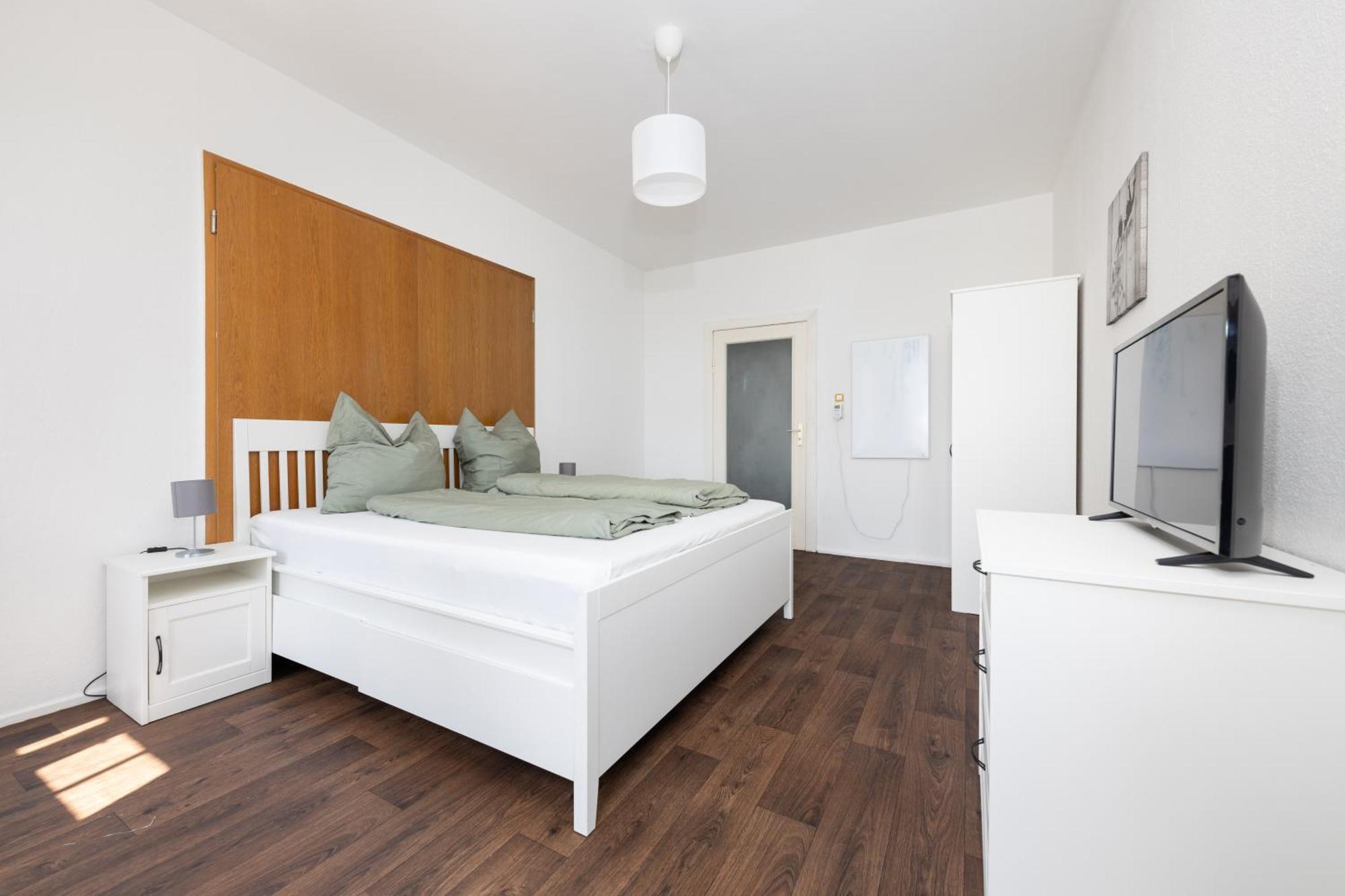 160qm 6-zimmer Banksi-galerie-apartment Hauptbahnhof Berlin