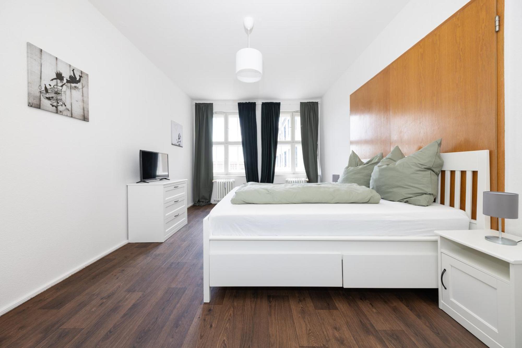 160qm 6-zimmer Banksi-galerie-apartment Hauptbahnhof Apartment *