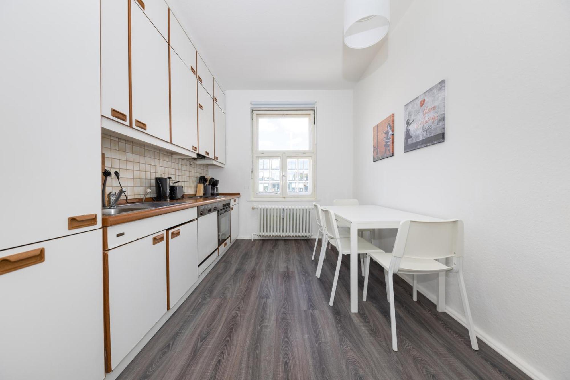 Apartment 160qm 6-zimmer Banksi-galerie-apartment Hauptbahnhof *