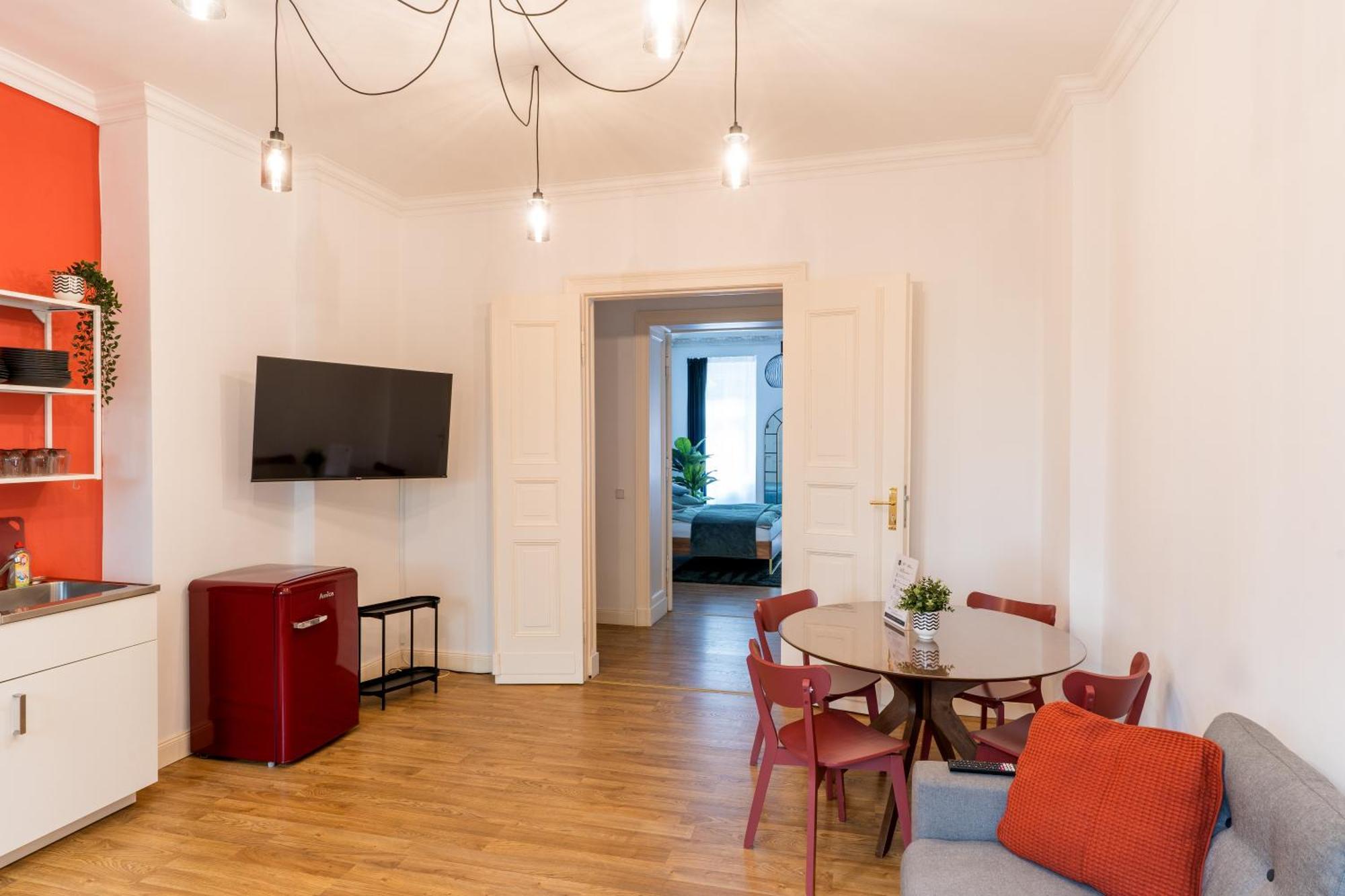 Stylische Altbauwohnung Zentral In Kreuzberger Kiezlage Apartment *