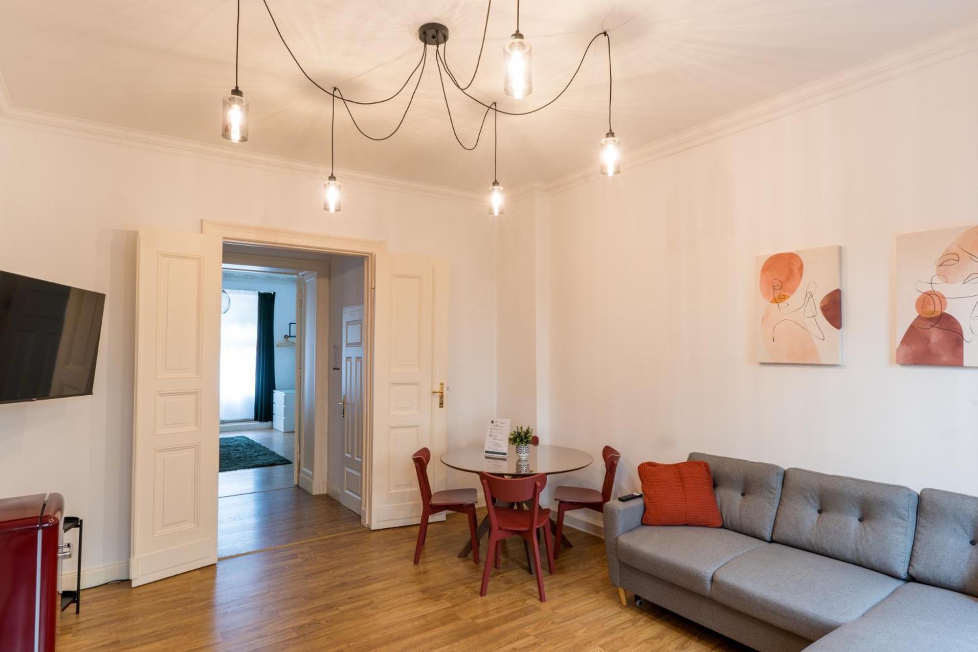 Stylische Altbauwohnung Zentral In Kreuzberger Kiezlage Apartment Berlin