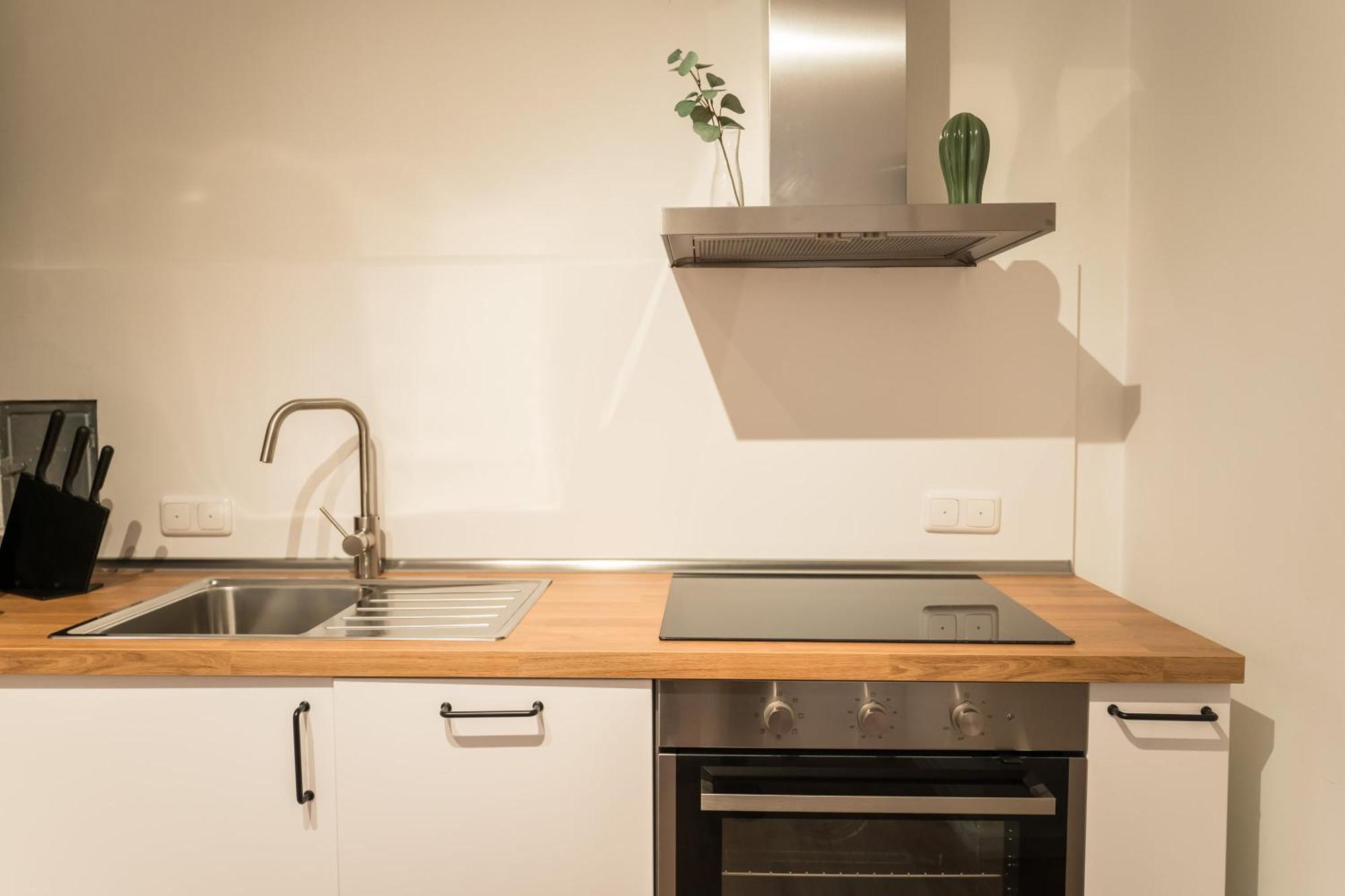 Apartment Spacious 1-bedroom In Kreuzberg *