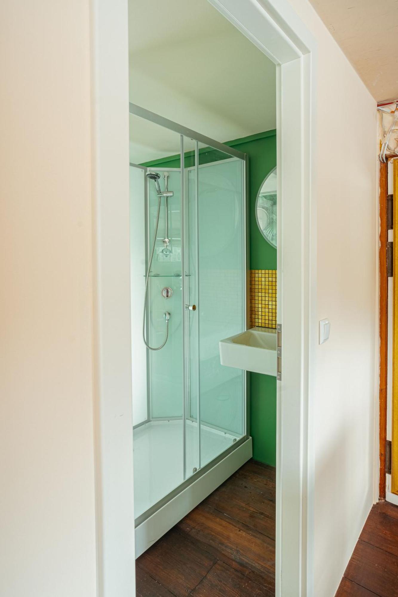 Hotel Shipotel-Berlin Gmbh, Shipotel Eastern & Shipotel Western 2*