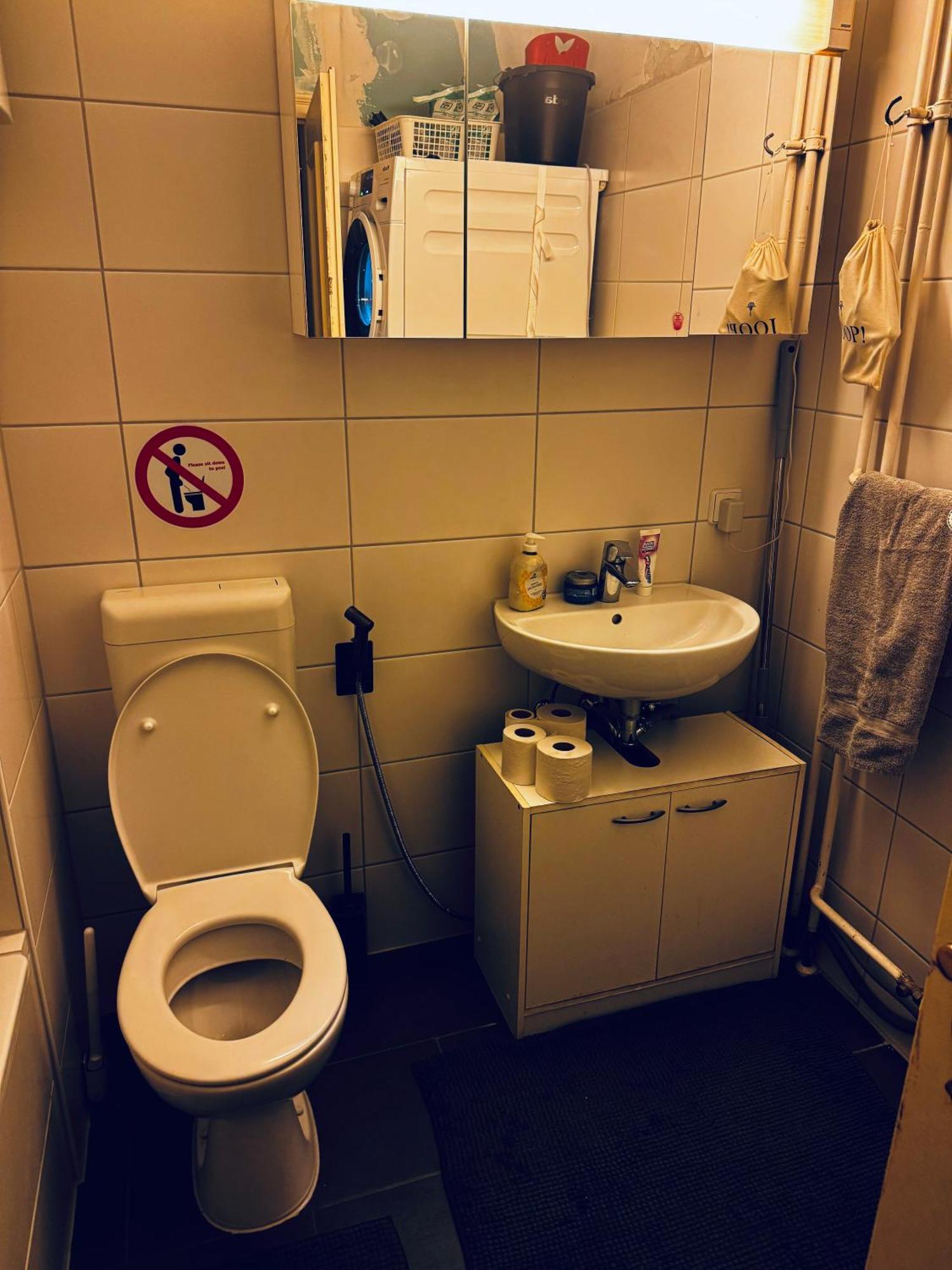 A Cosy, Super Quiet In Wedding *