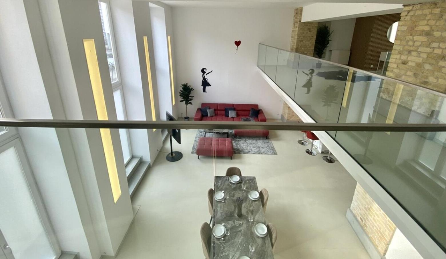 Loft With Pool Table, Kitchen Island & Gallery Apartment