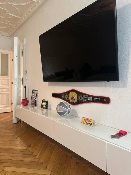 Grosses Am Kudamm Apartamento *