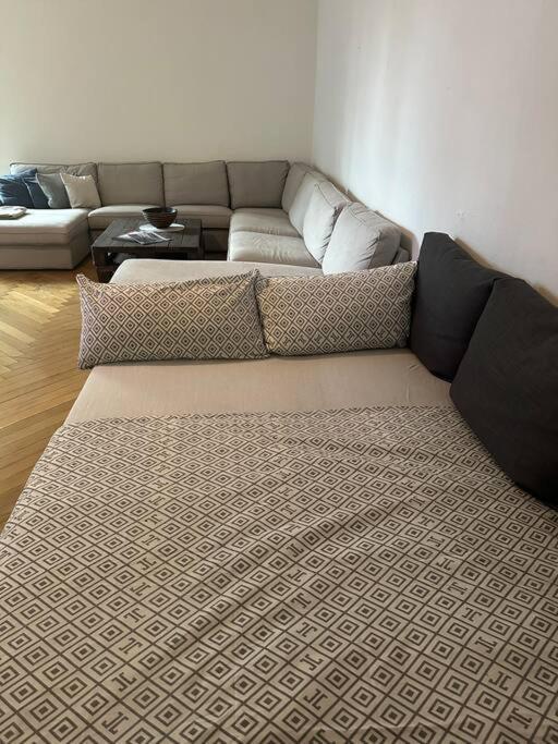 Grosses Am Kudamm Apartamento *