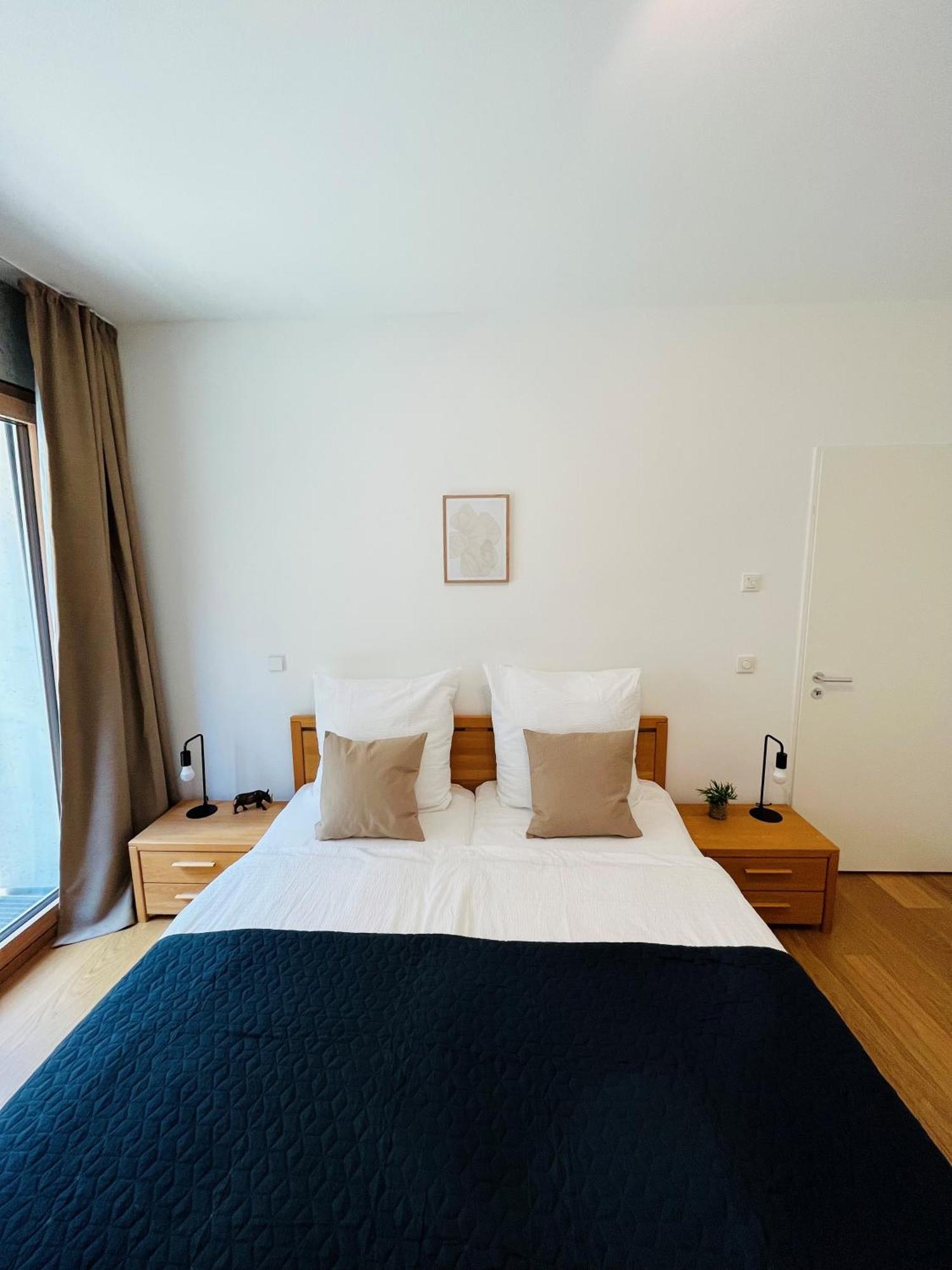 Mitte: Modern Bedroom / Ensuite Bath Privatunterkunft Berlin