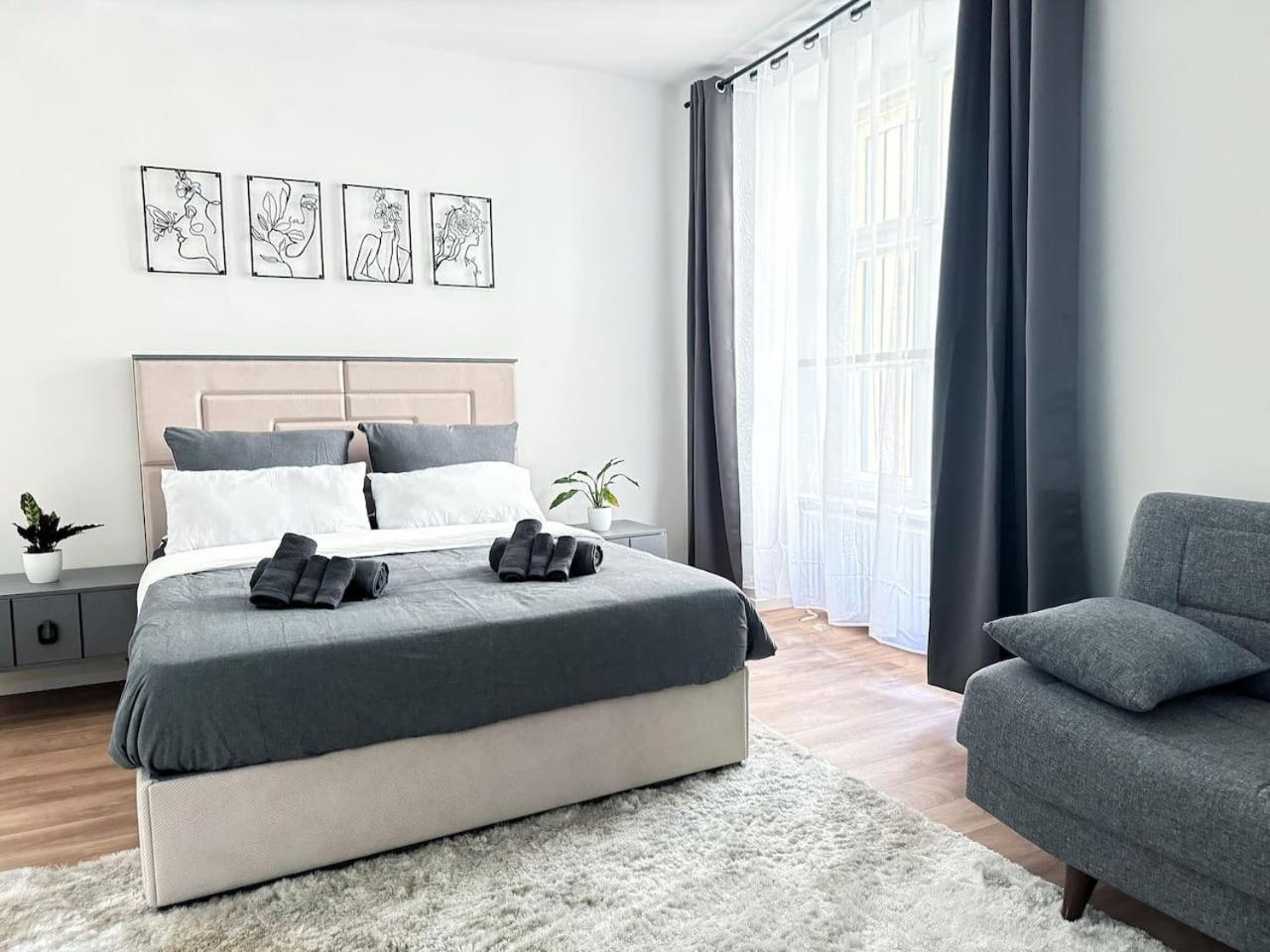 Apartment I Large 3 In The Location In Kreuzberg Berlin