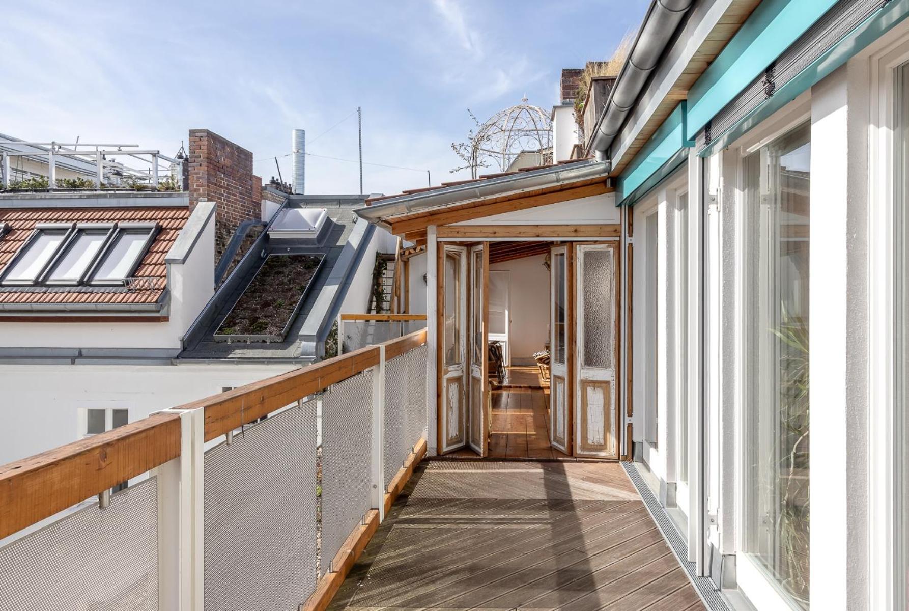 Apartment Floor Penthouse With Garden