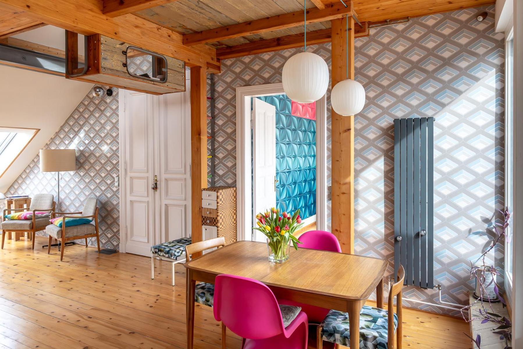 Floor Penthouse With Garden Apartment *