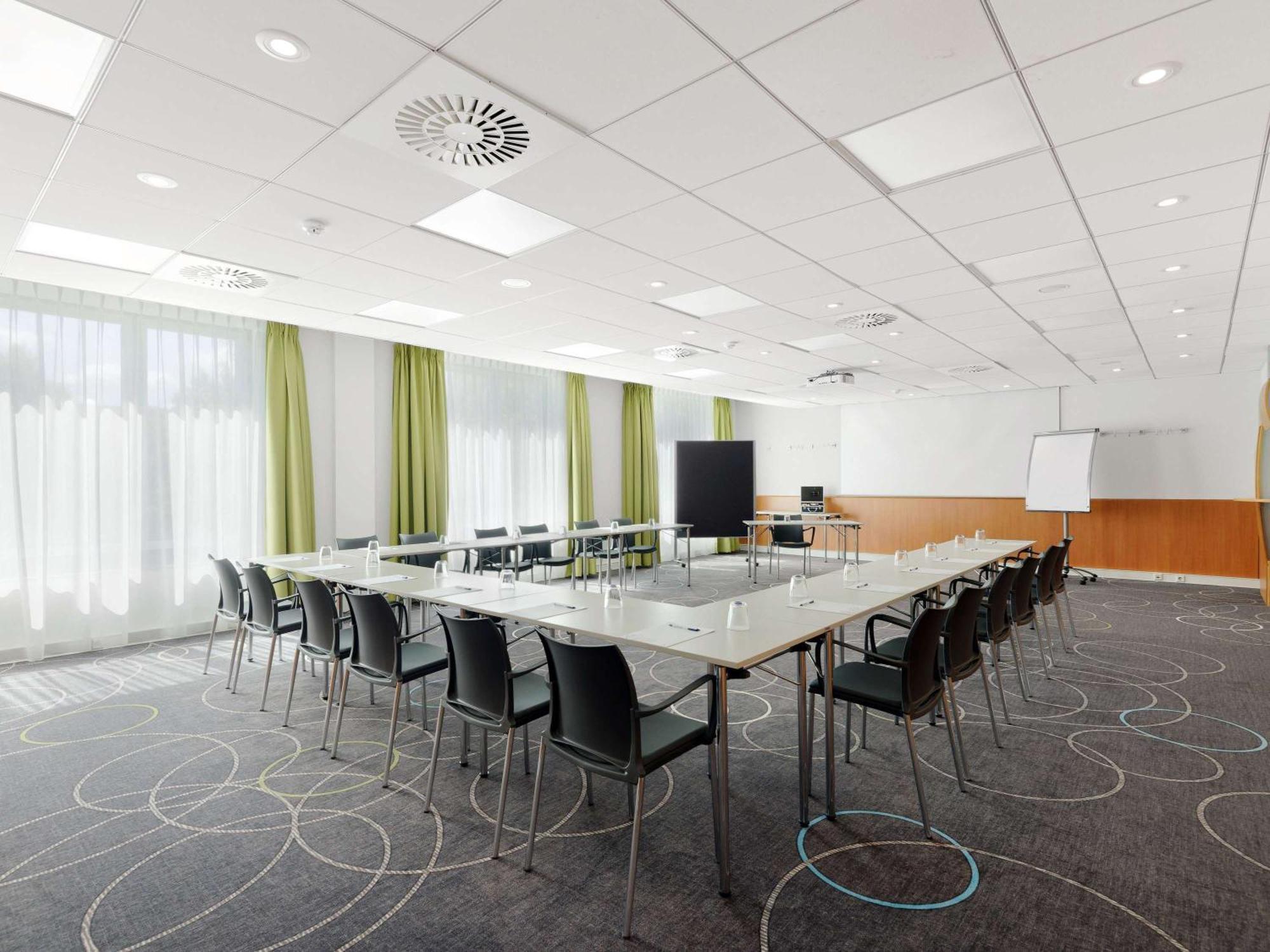 Hotel Novotel Mitte 4*