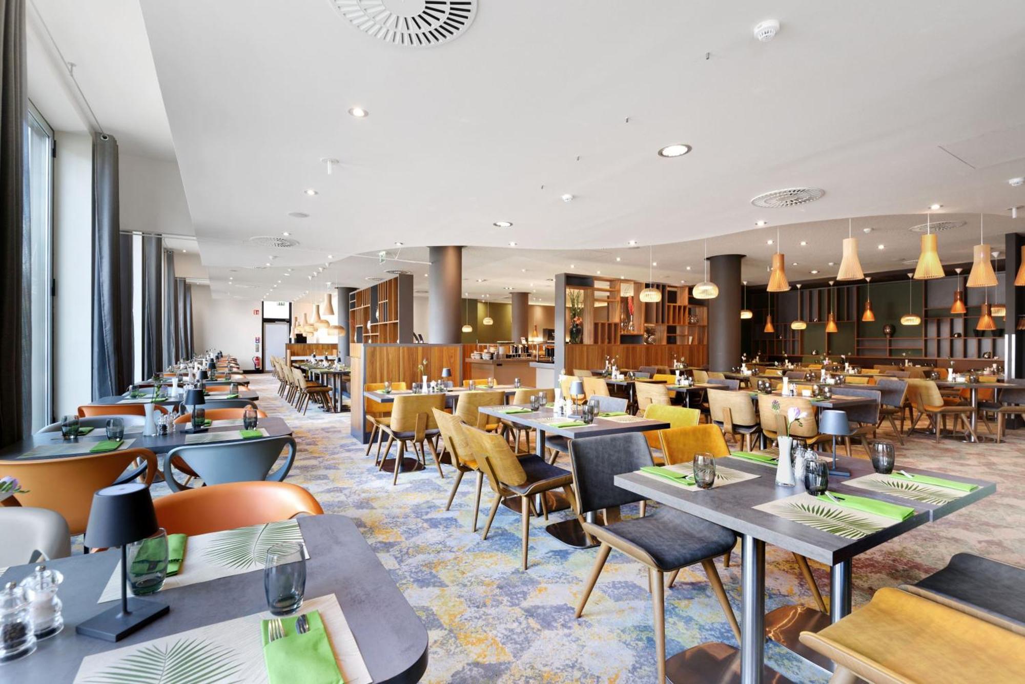 Hotel Novotel Mitte 4*