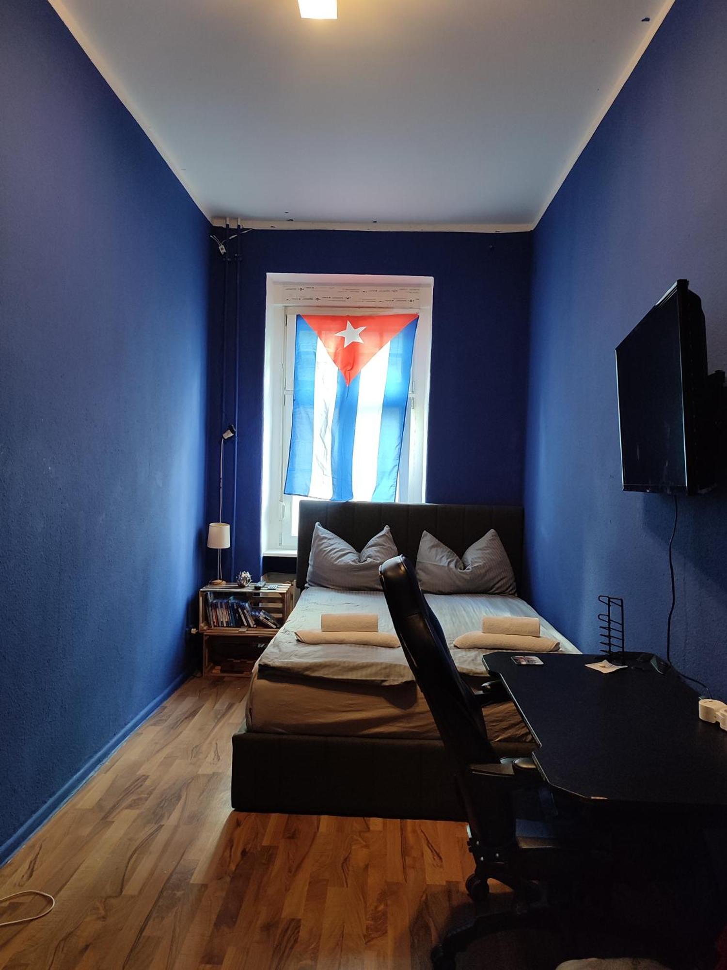 Private Bedroom In Friedrichshain