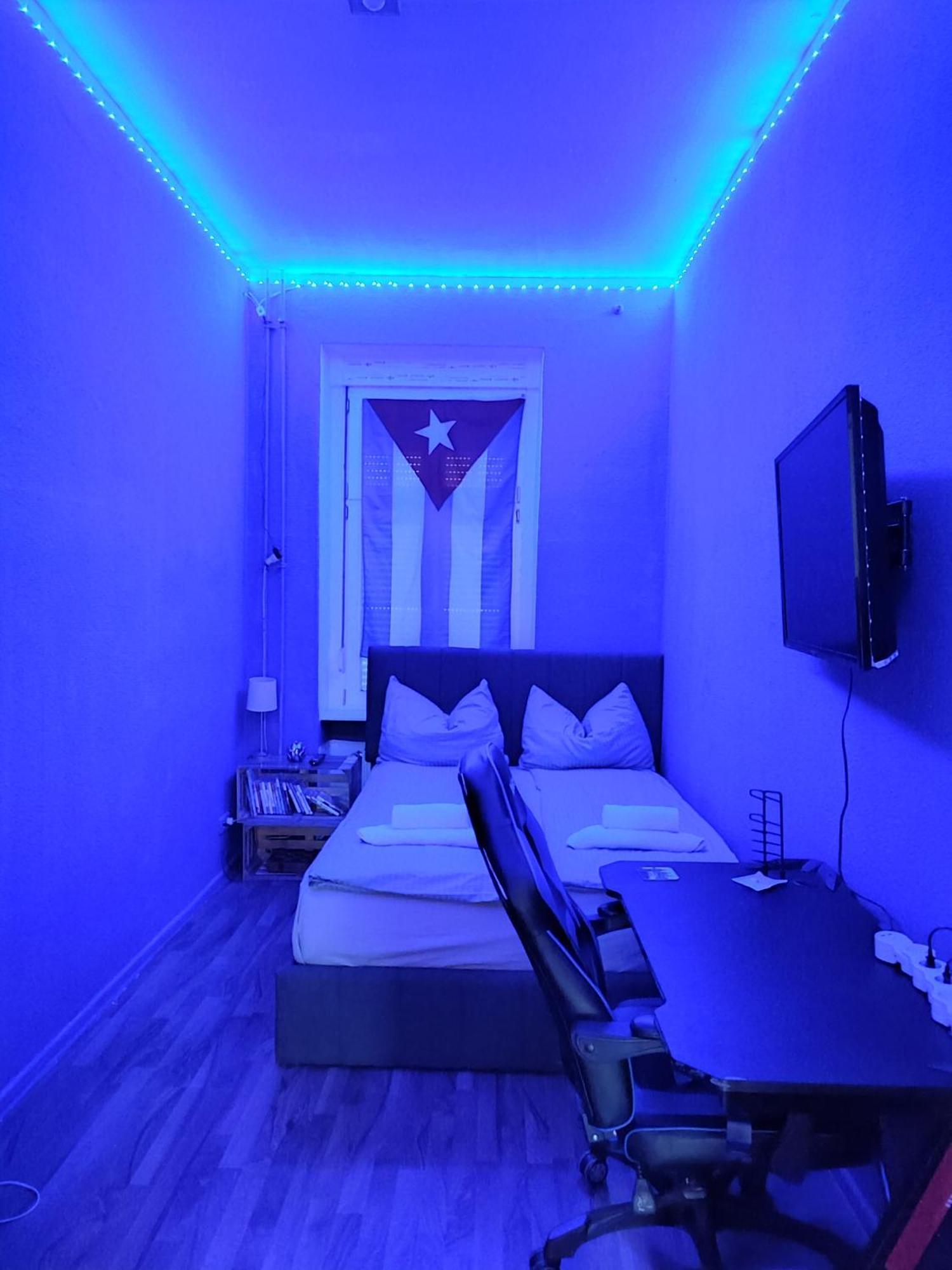 Private Bedroom In Friedrichshain Berlin