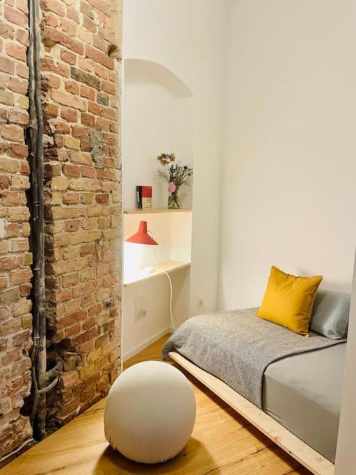 Spacious In Kreuzberg Apartment