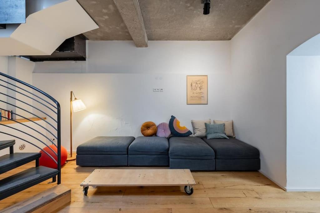 Architecture In Kreuzberg Apartment *