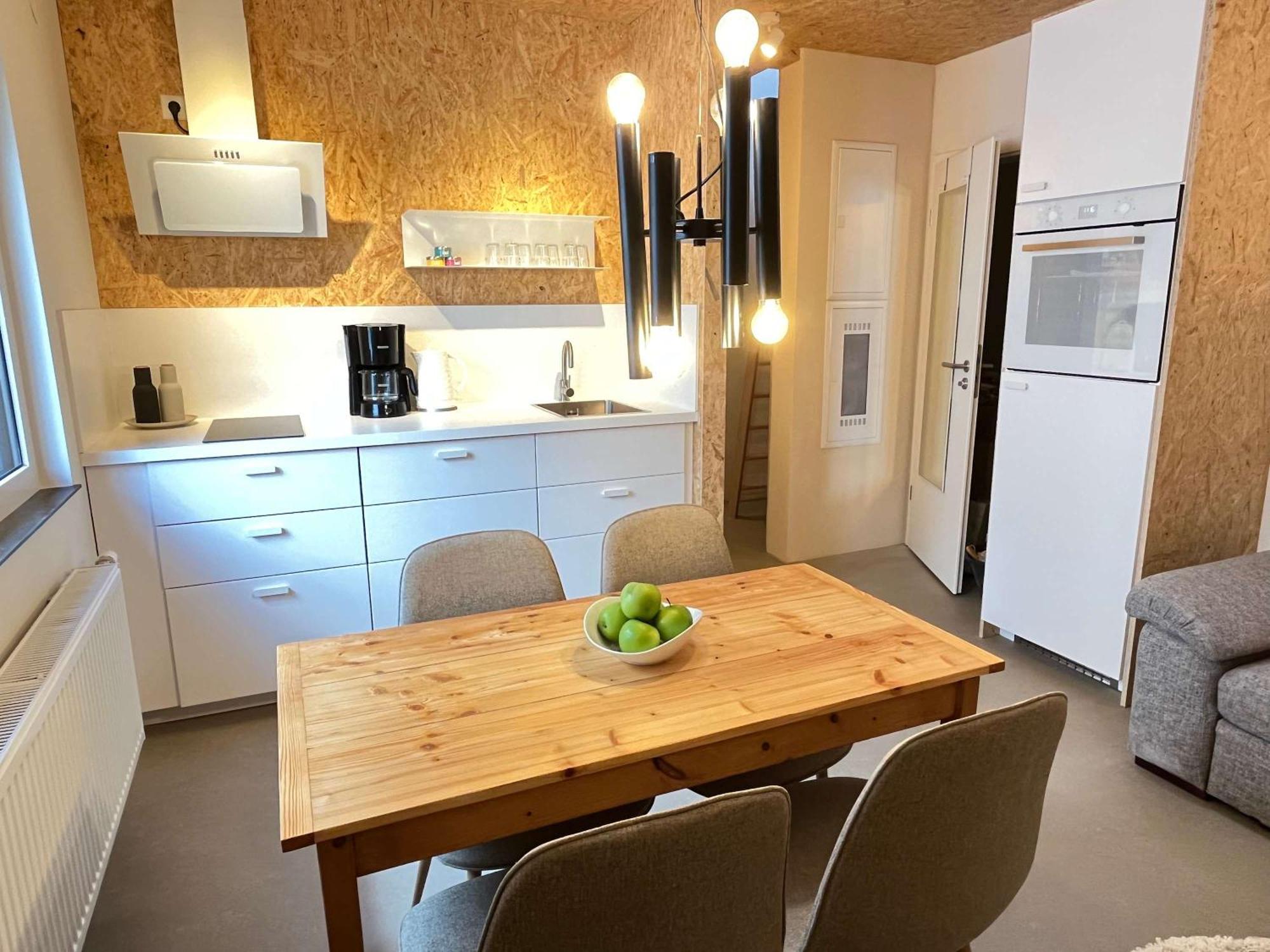 Quiet&cozy Perfect For Groups & Families & Business Trips, Near Ber Airport Apartamento Berlim