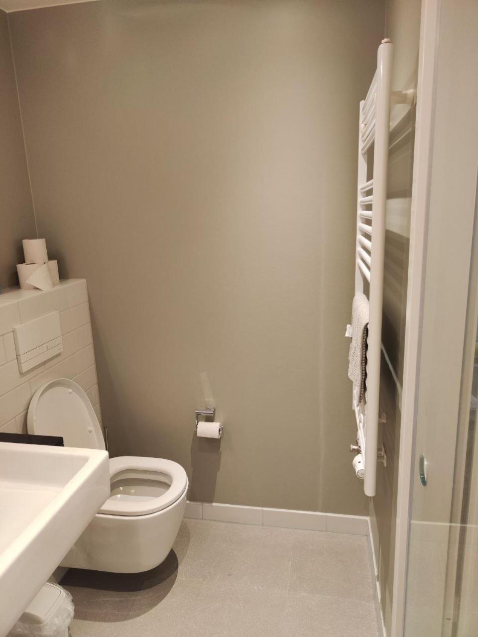 Luxurious Studio In Mitte Next To The Central Train Station Hauptbahnhof Apartment *