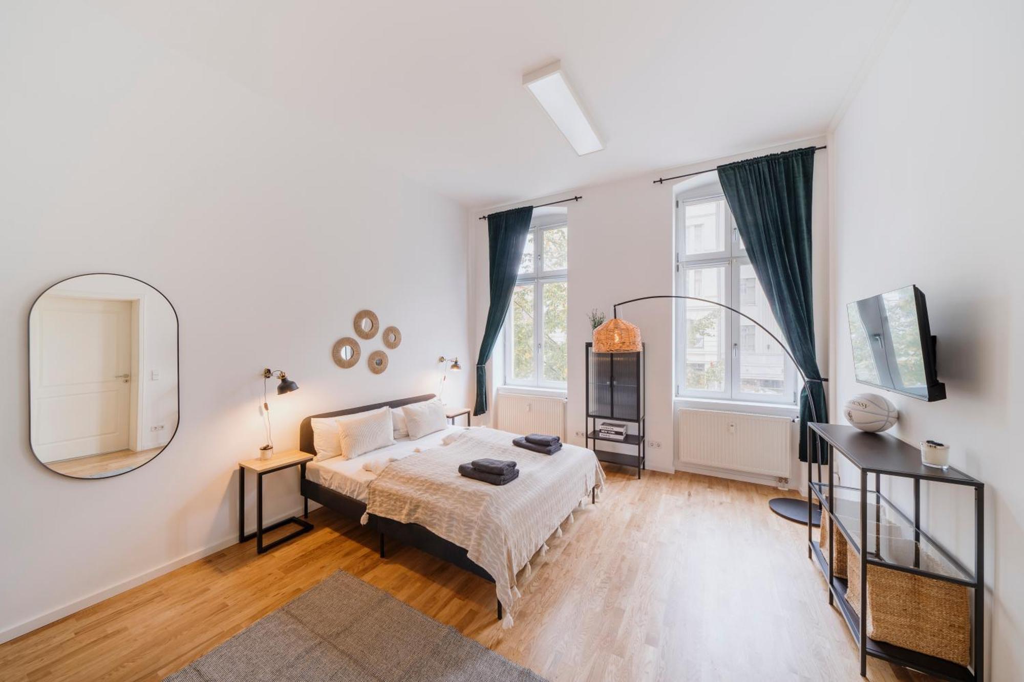 Apartment Homely - Chic Flat, View, Subway, Cafe, River *