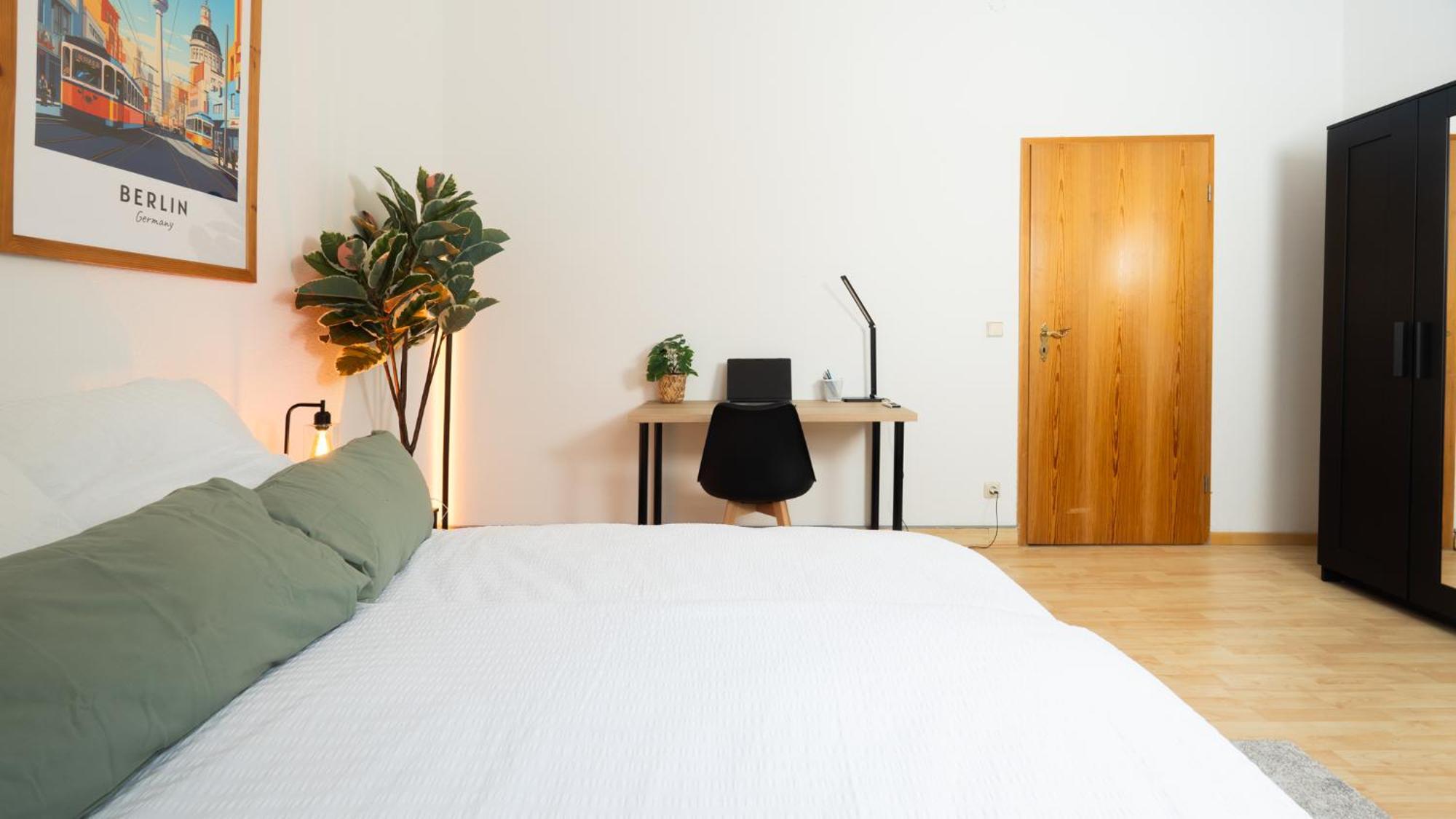 Apartment Staywell - Bright And Cozy Flat In