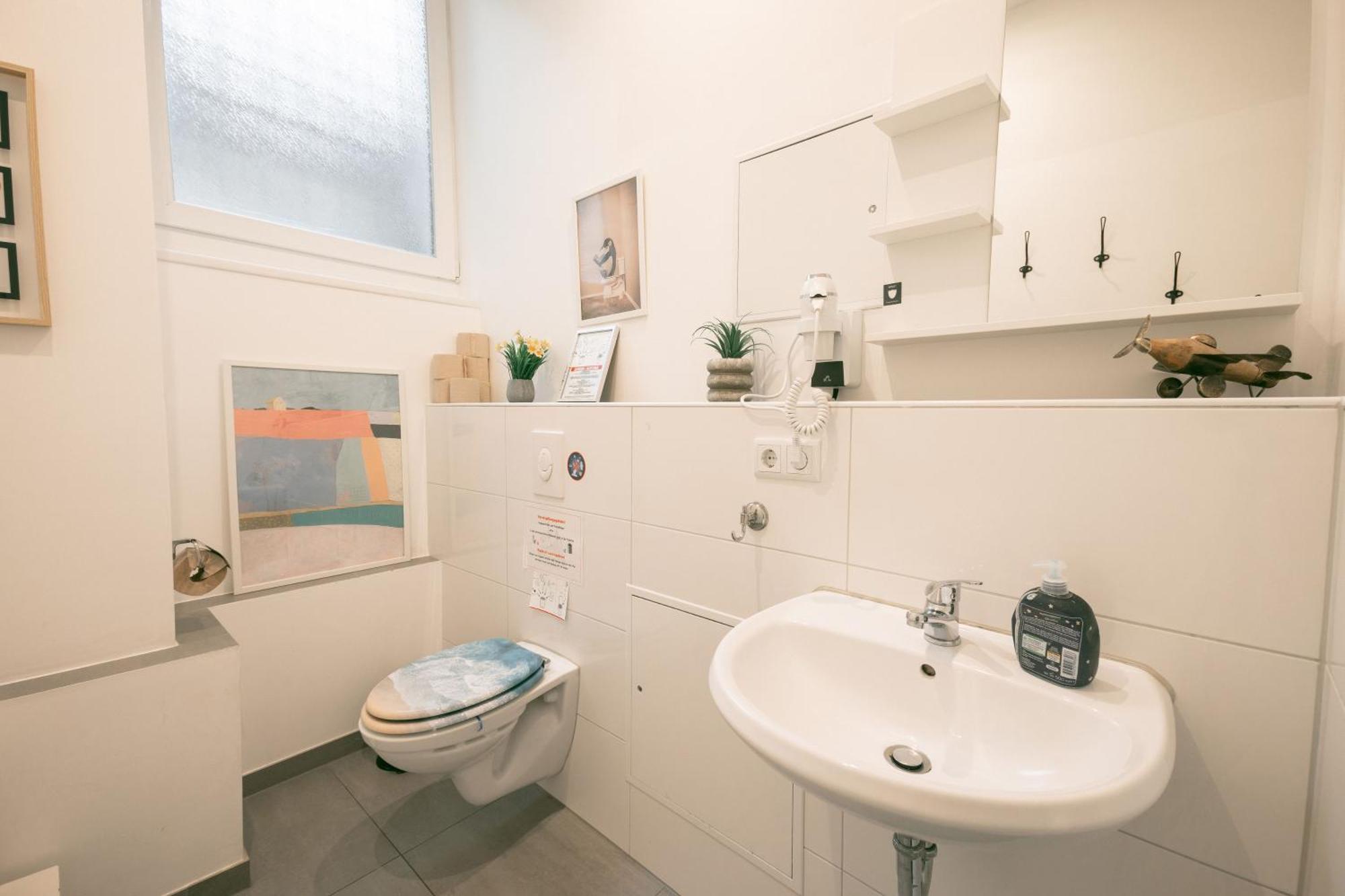 Mac Flats - Central, Free Netflix&wi-fi