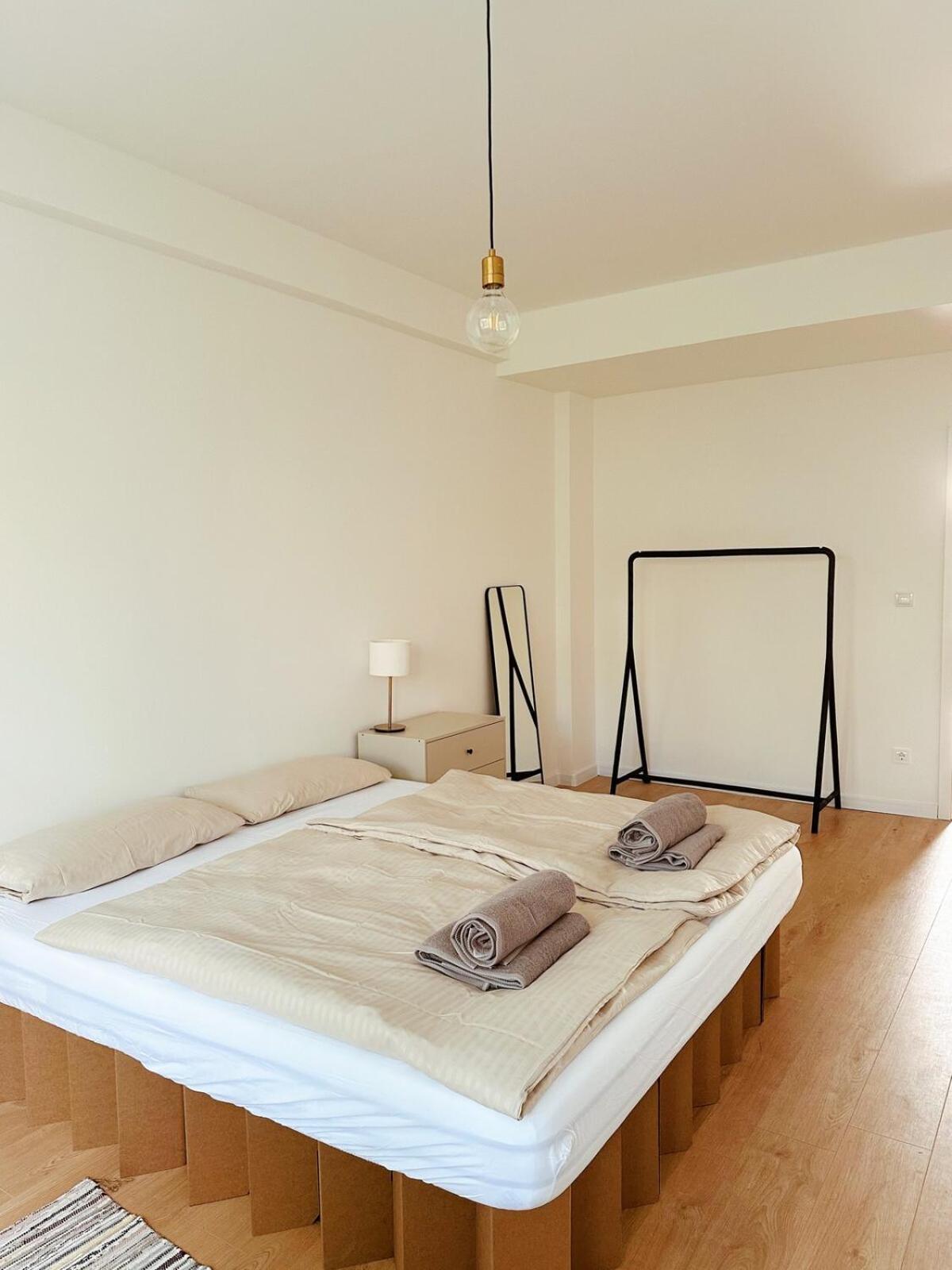Apartment Helles Elegantes Zimmer In Berlin-schoeneberg 12 Berlin