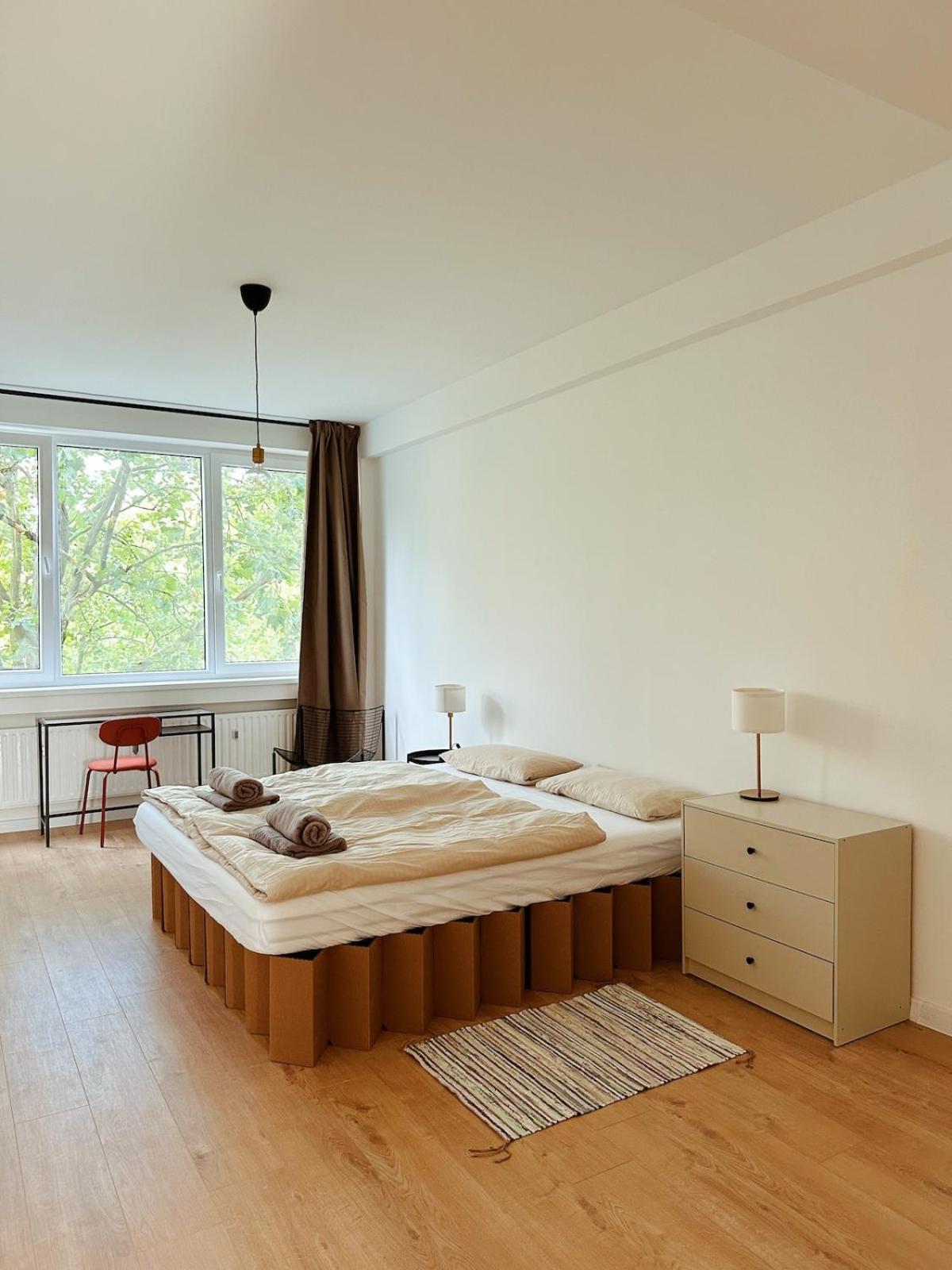 Helles Elegantes Zimmer In Berlin-schoeneberg 12 Apartment *