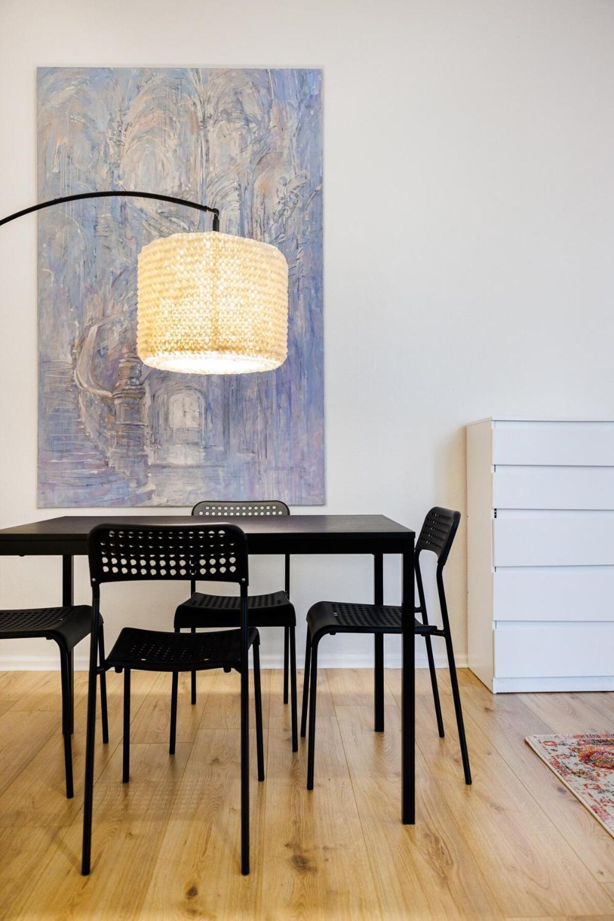 Apartment Generous In Central 4 Berlin