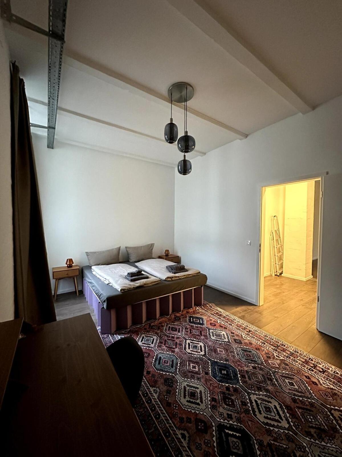 Beautiful In Shared In Kreuzberg Apartment Berlin