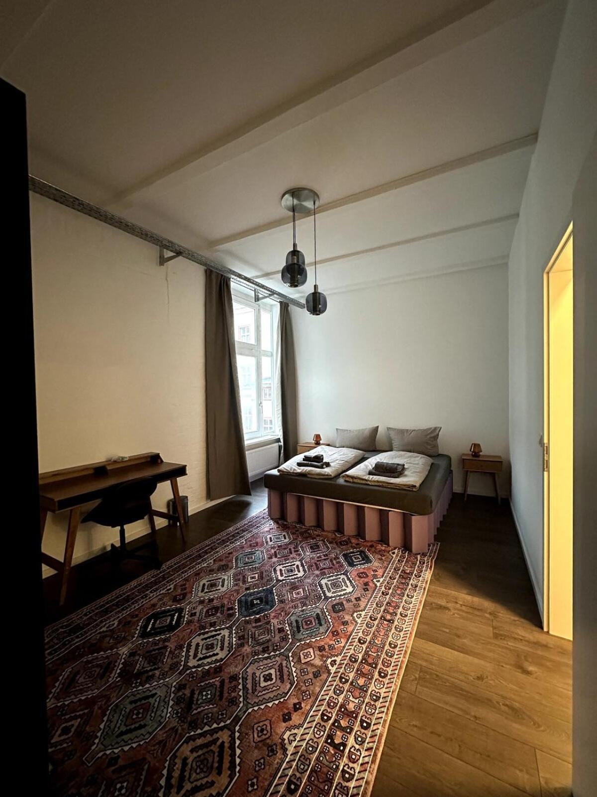 Beautiful In Shared In Kreuzberg *